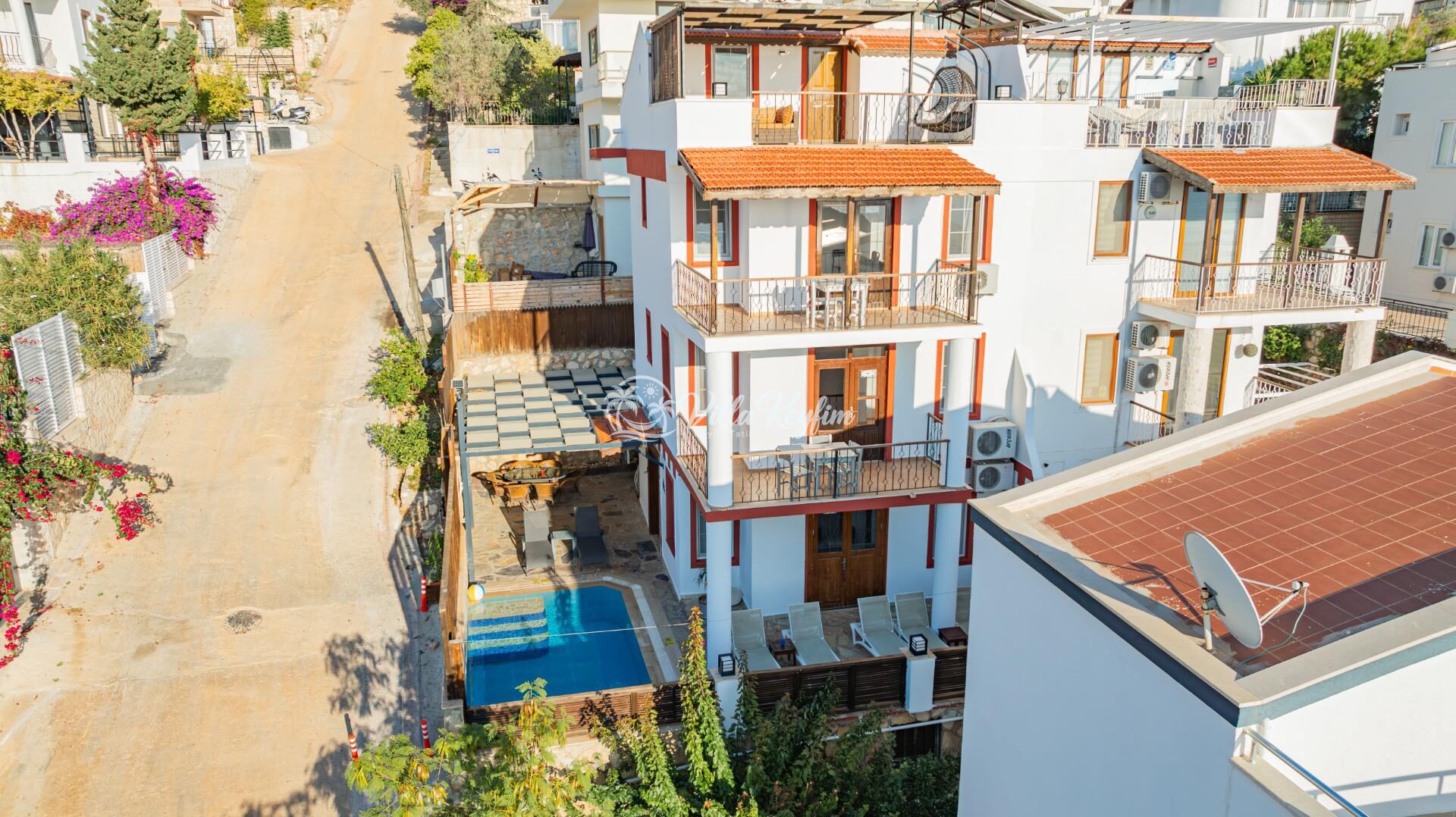 Villa Caledonia — 3