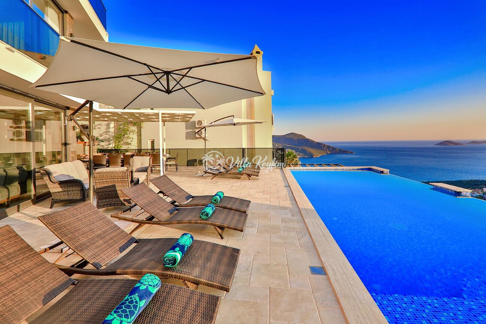 Villa Luxury — 13