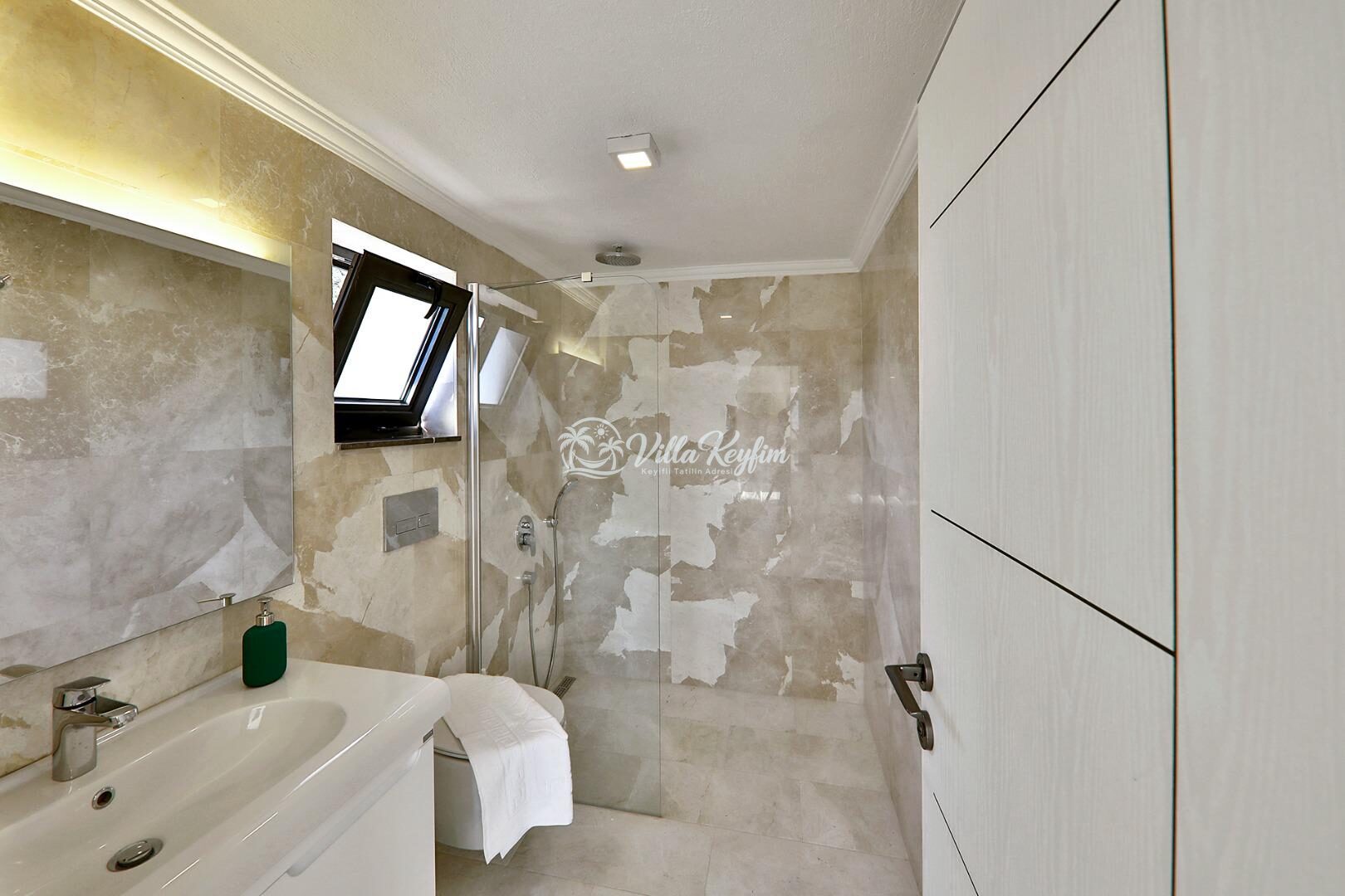 Villa Luxury — 42