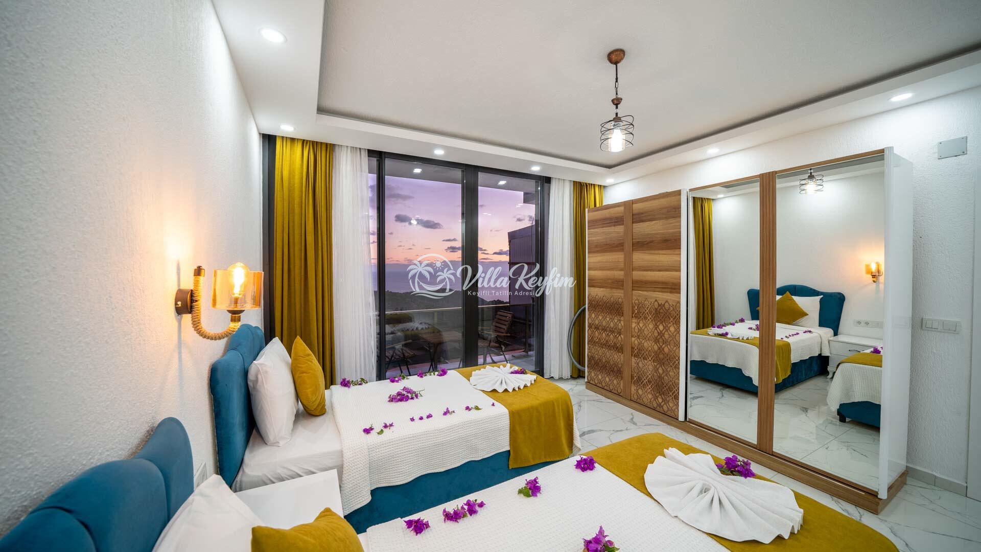 Villa Spring — 60