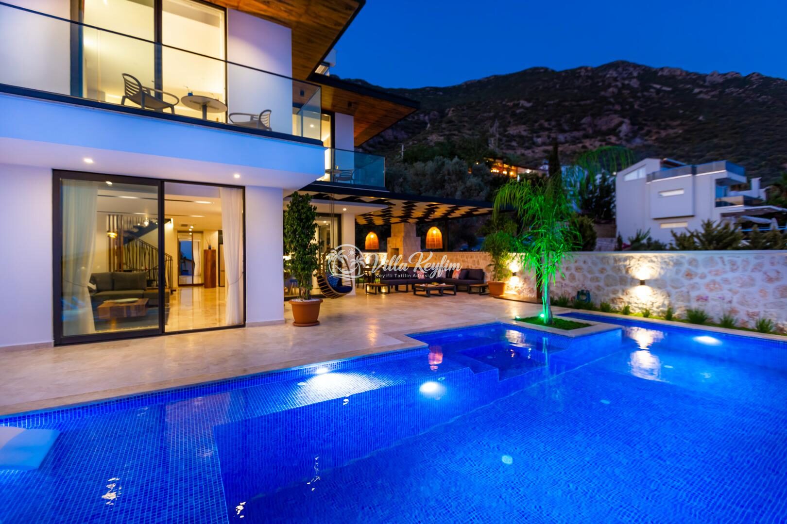 Villa Phi — 112