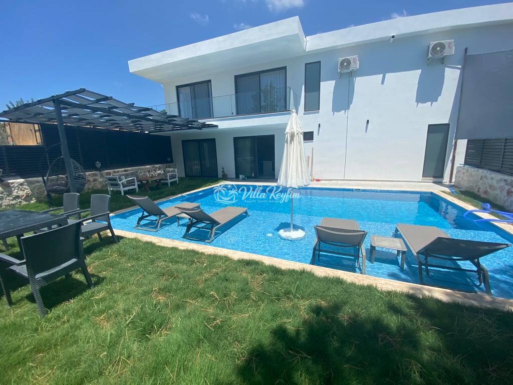Villa Silver — 1