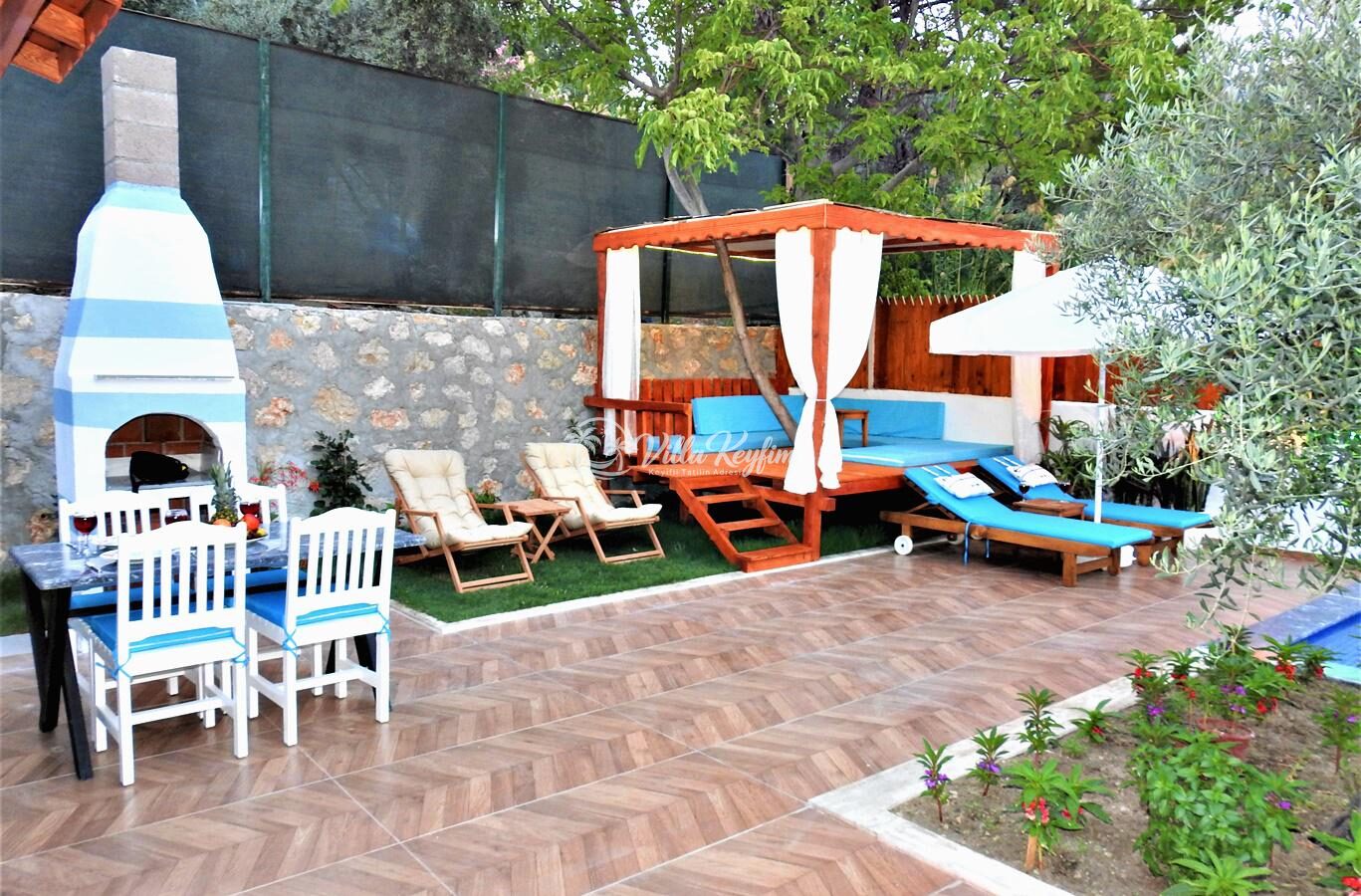 Villa Rayna — 17