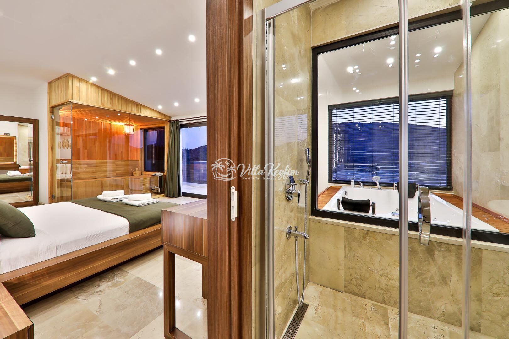 Villa Glorious — 44