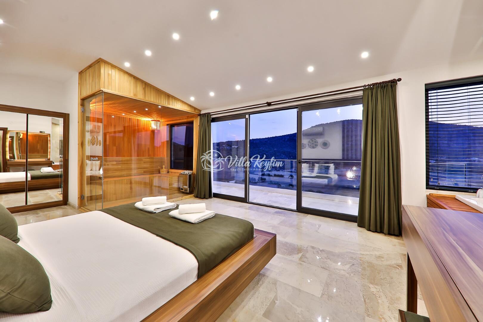 Villa Glorious — 45