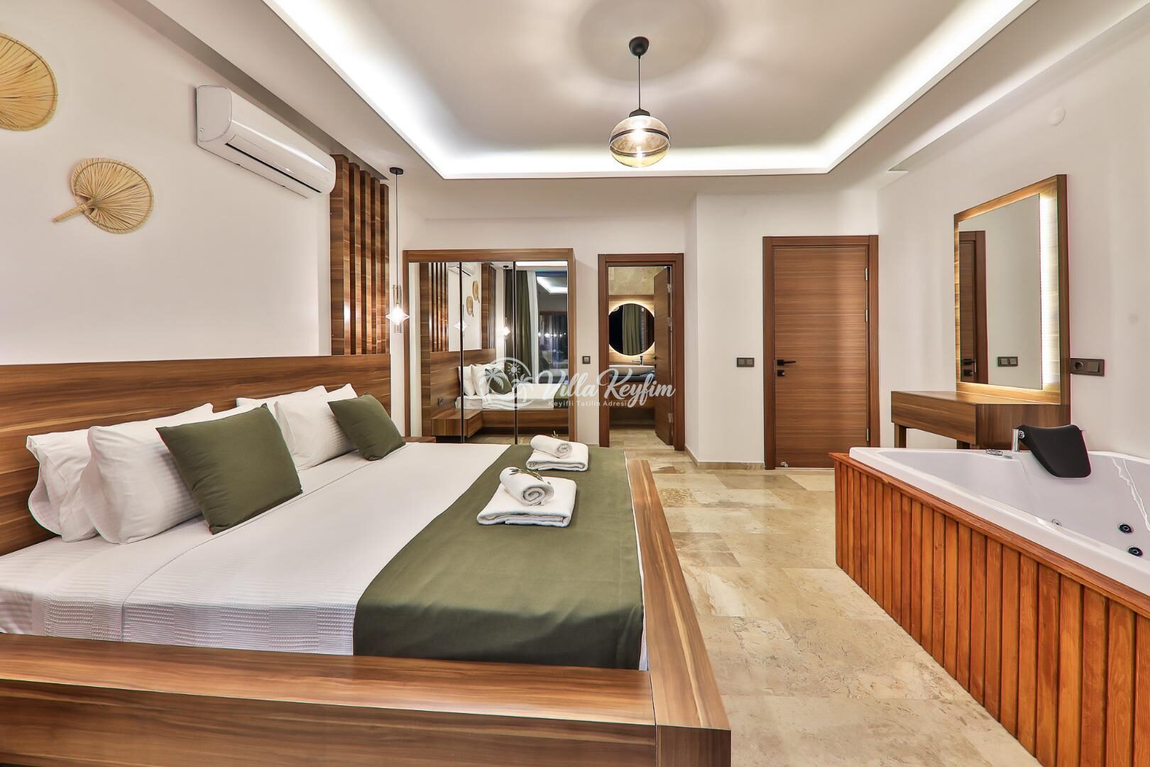 Villa Glorious — 51