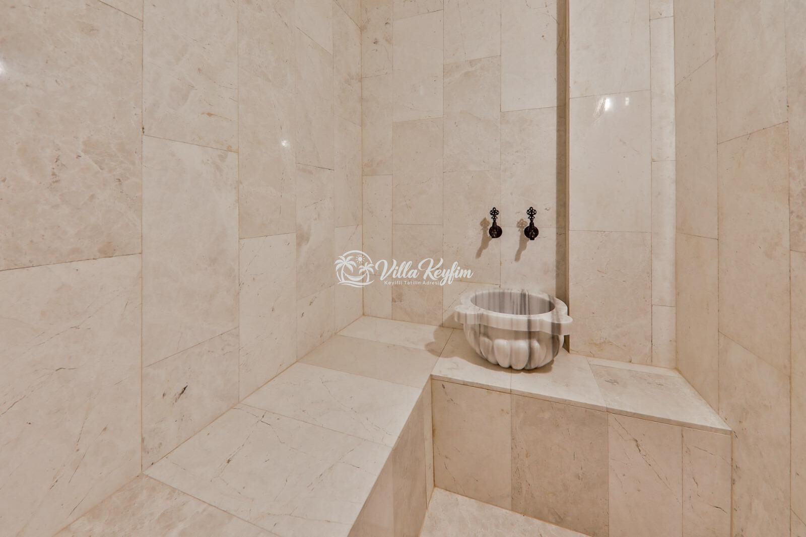 Villa Royal Romeo — 13