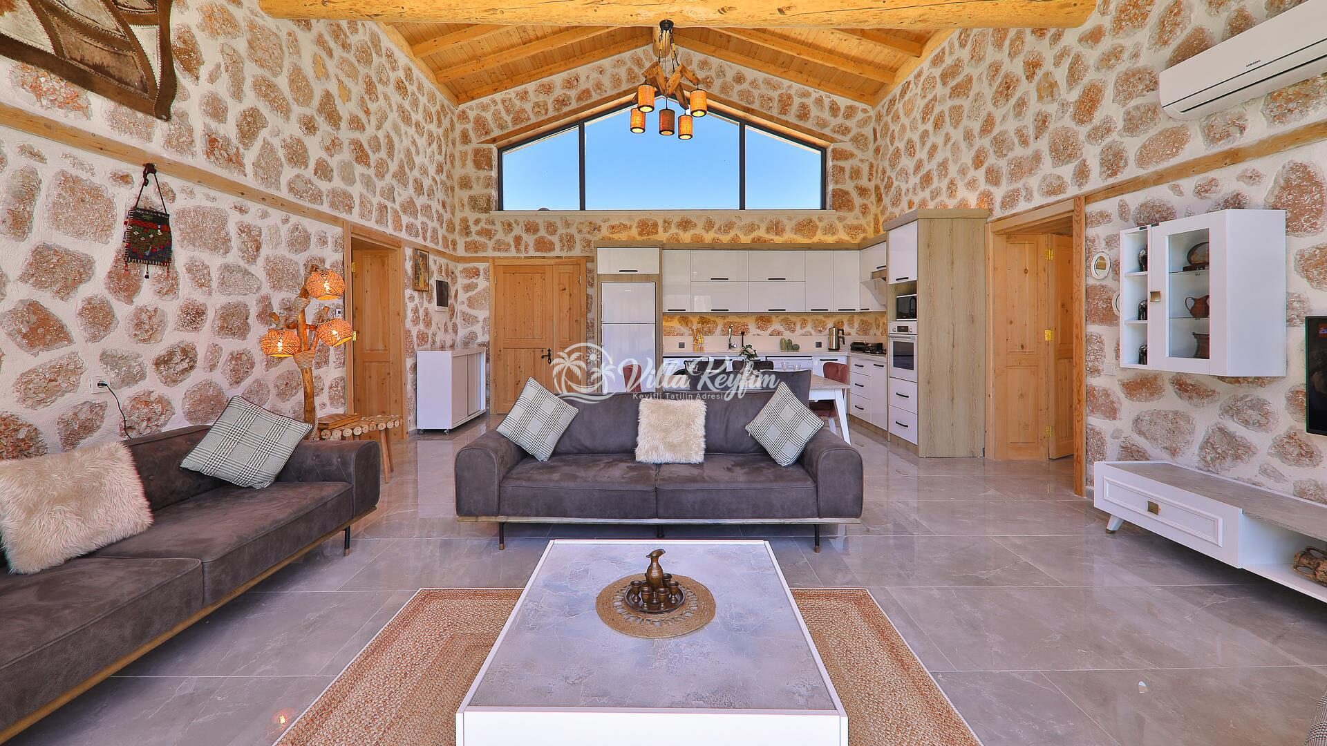 Villa Happiness — 16