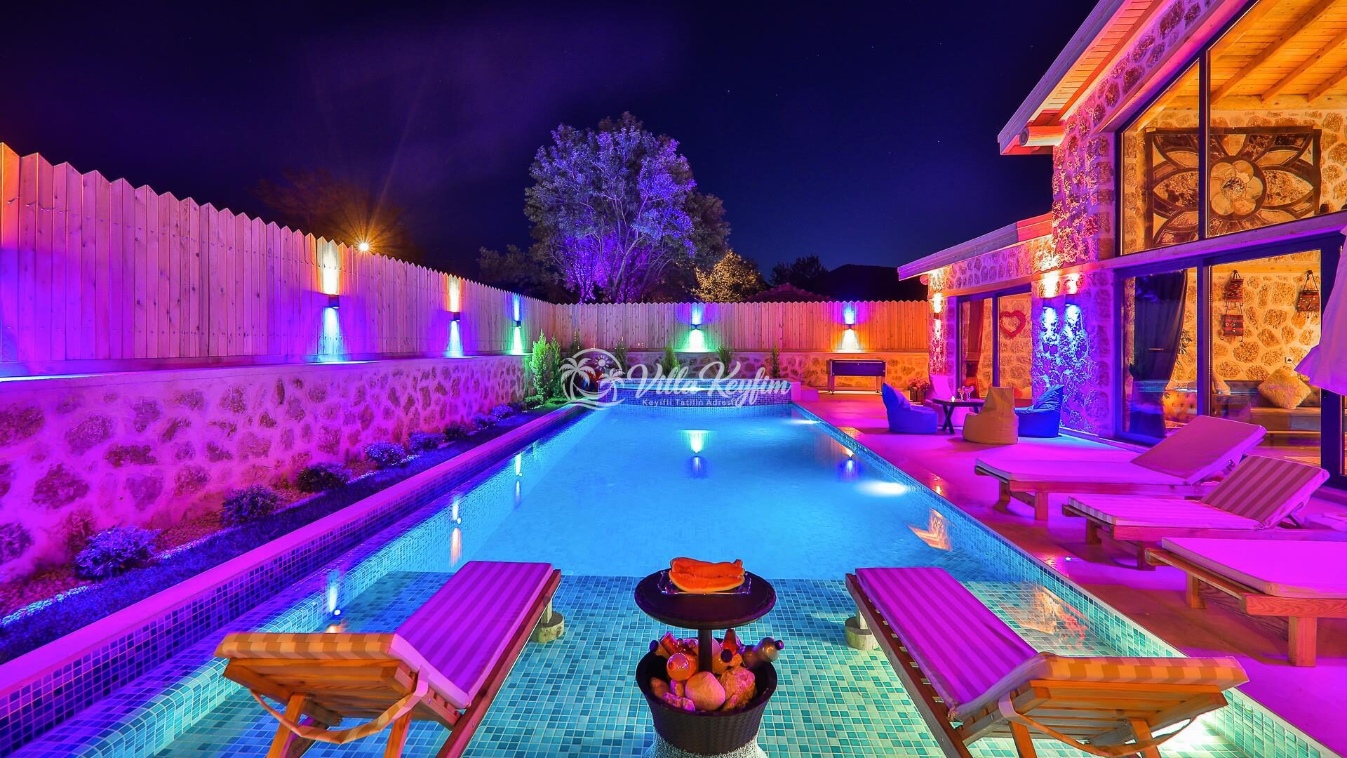 Villa Happiness — 22