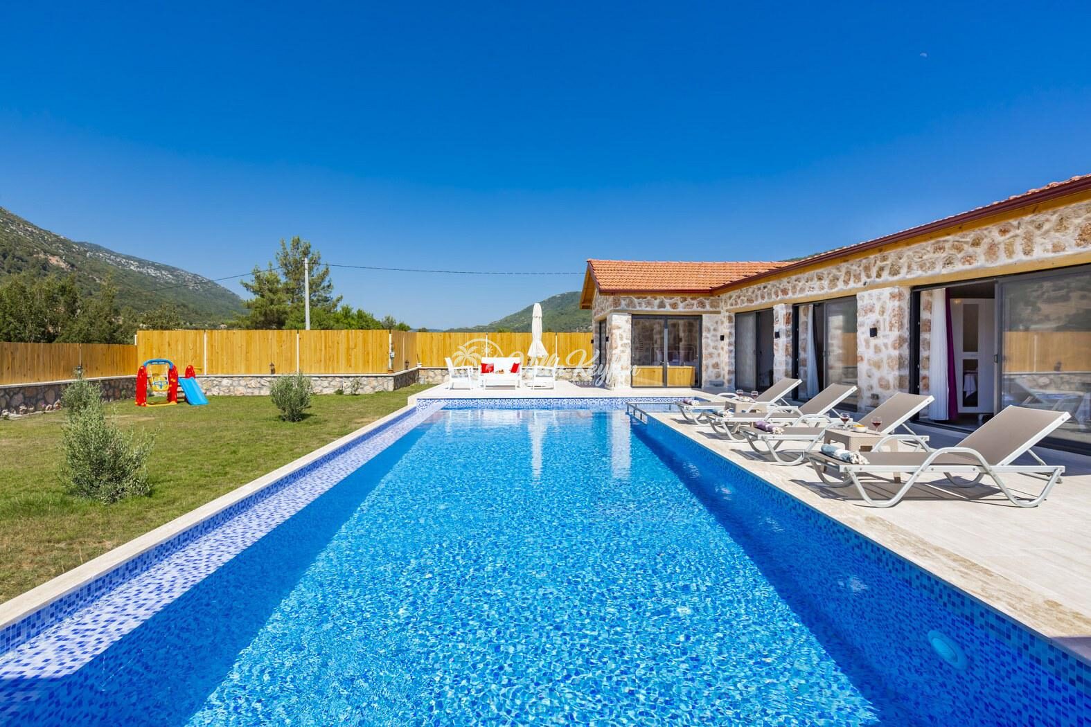 Villa Blue Bird — 8