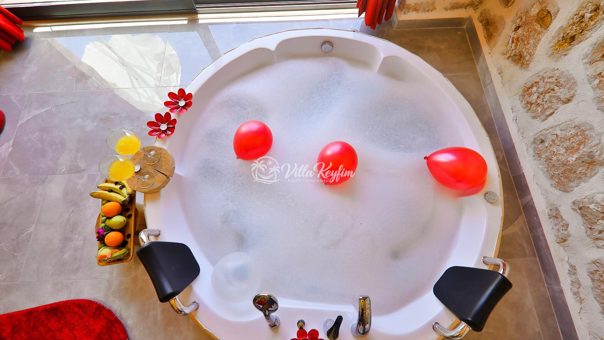 Villa Happiness — 23
