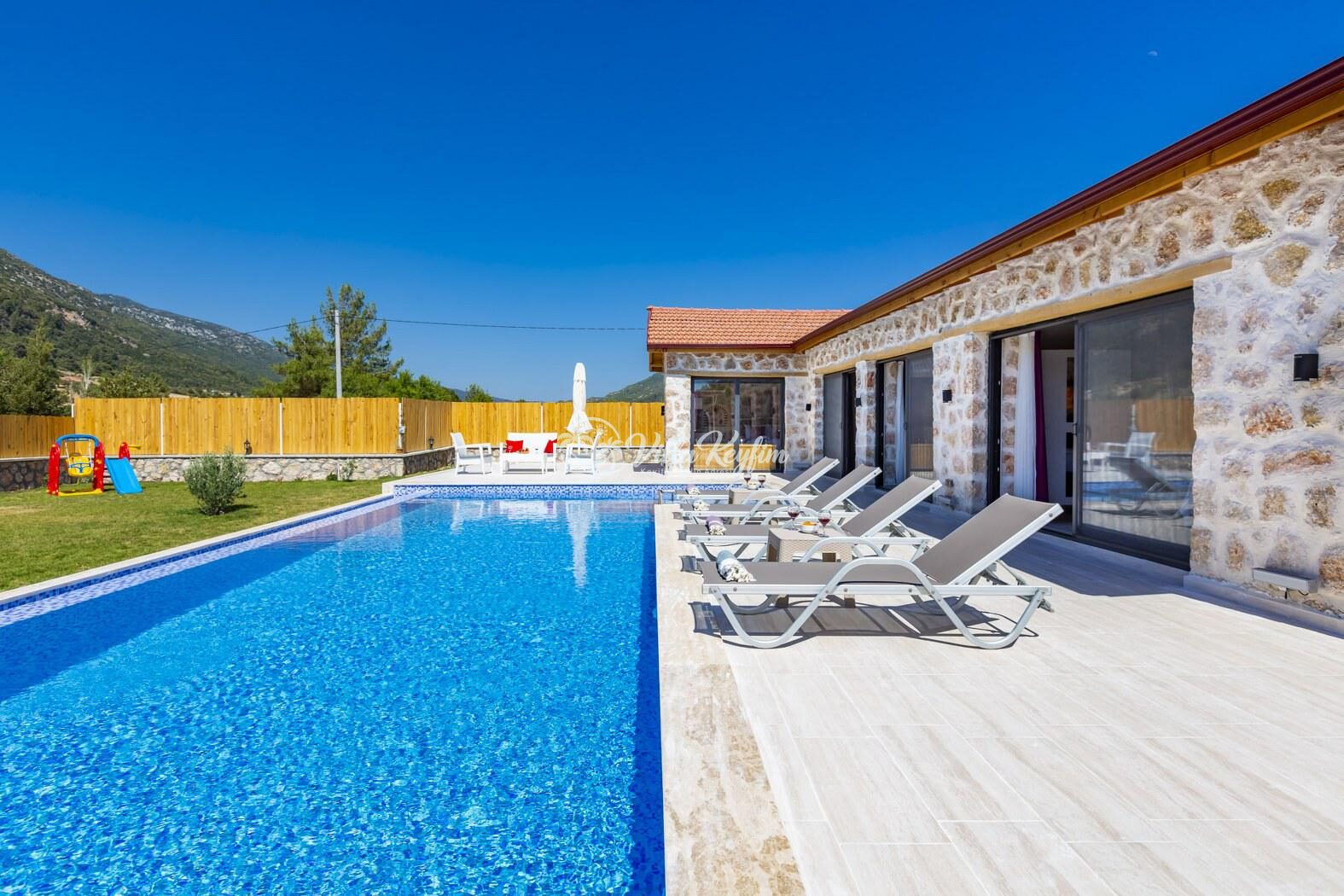 Villa Blue Bird — 9