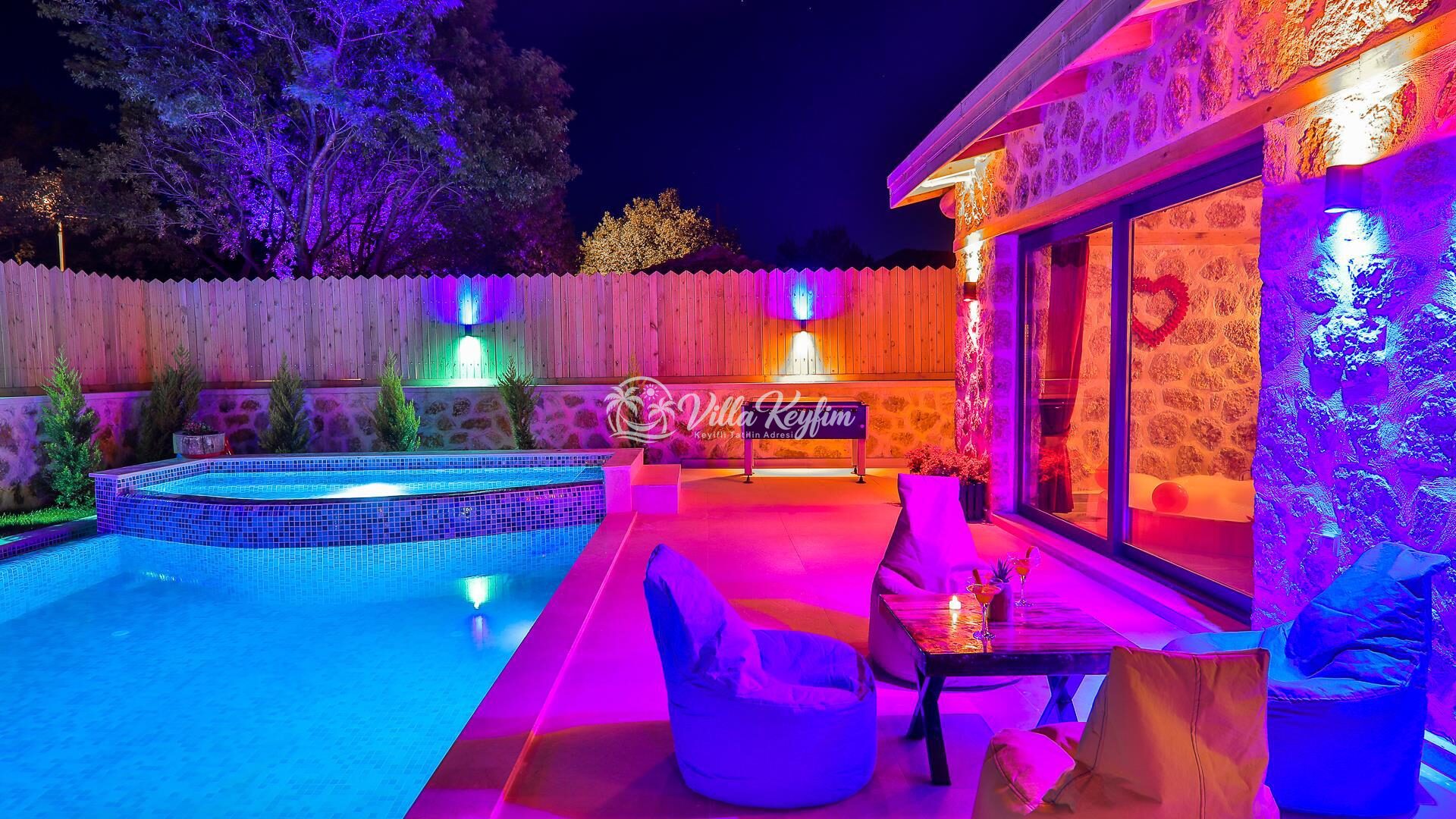 Villa Happiness — 29