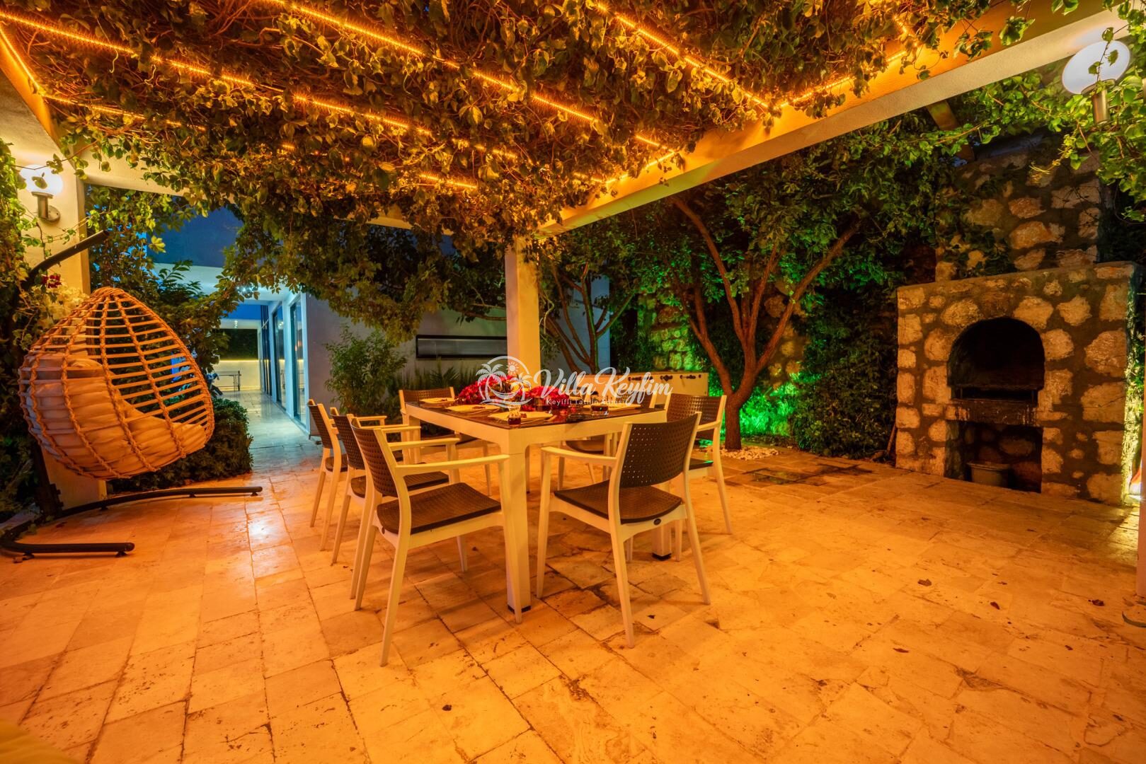 Villa Hyperion — 106
