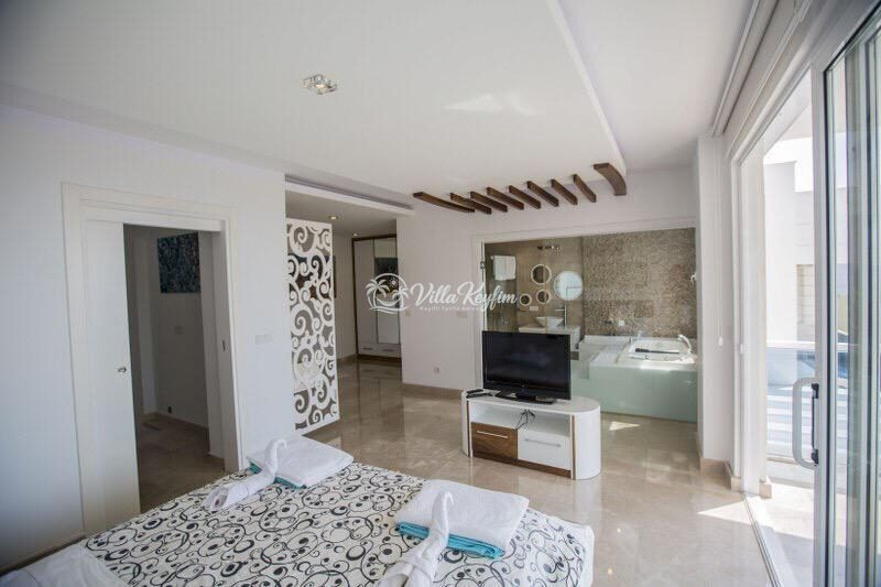 Villa Maribel — 21