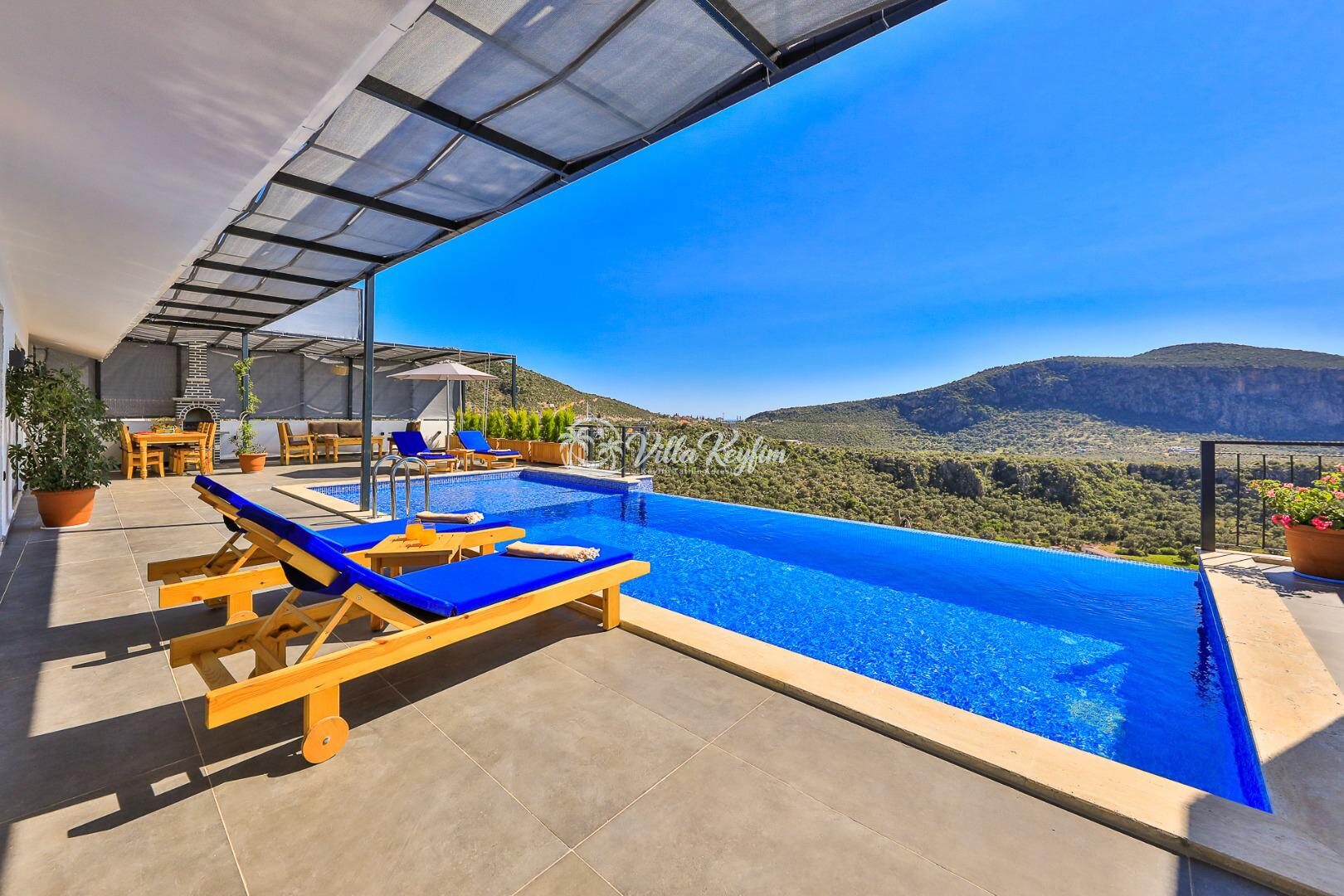 Villa Summery — 19