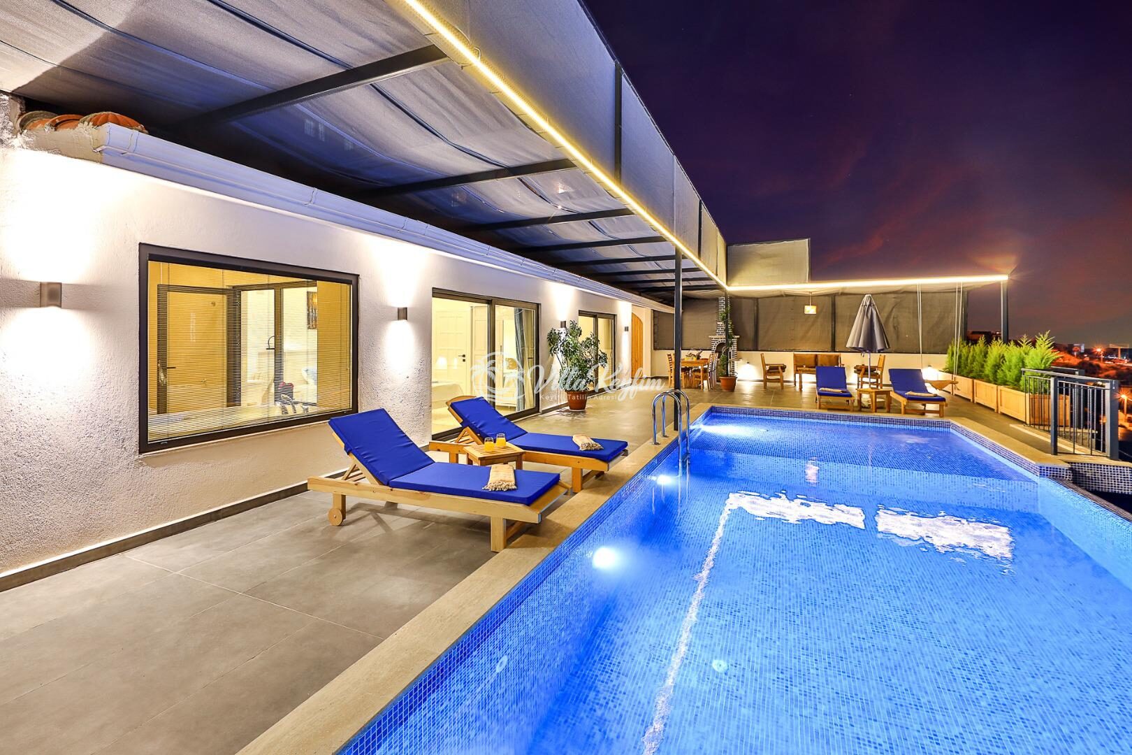 Villa Summery — 30