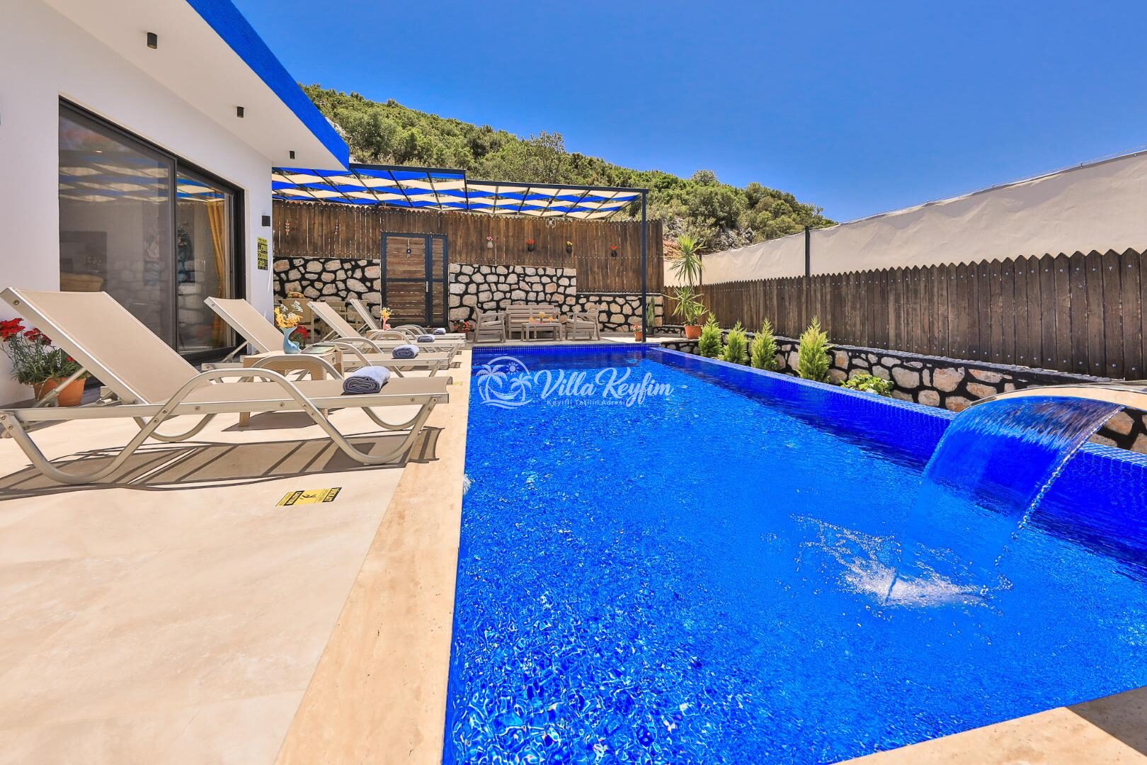 Villa Cancan — 11