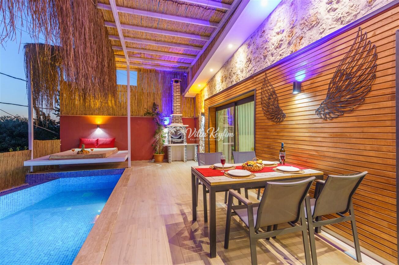 Villa Mira Queen — 24