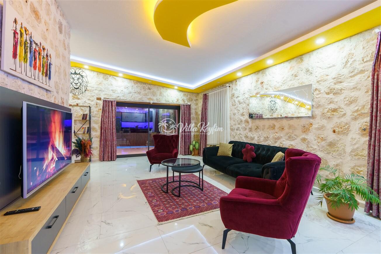 Villa Mira Queen — 34