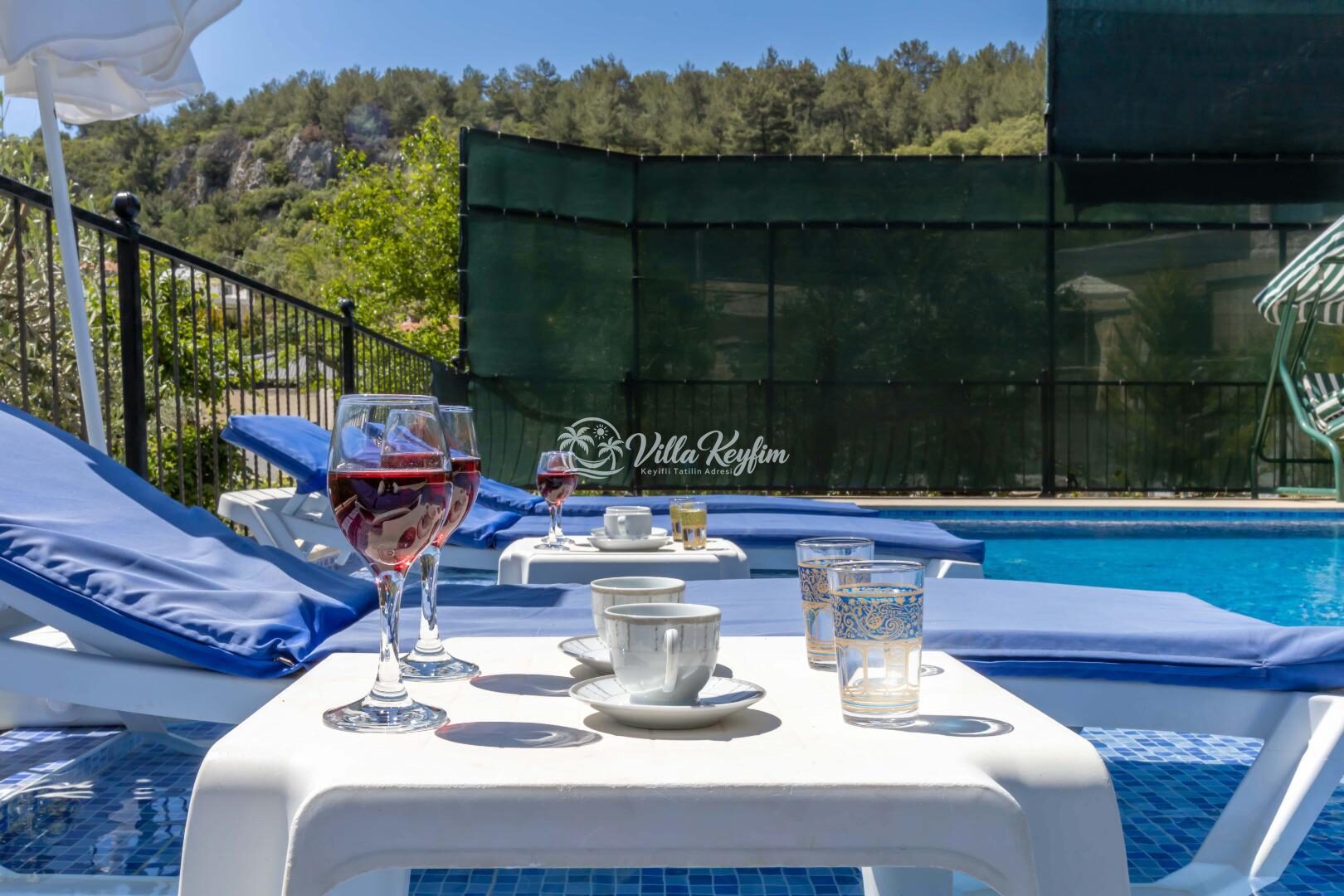 Villa Heves — 13