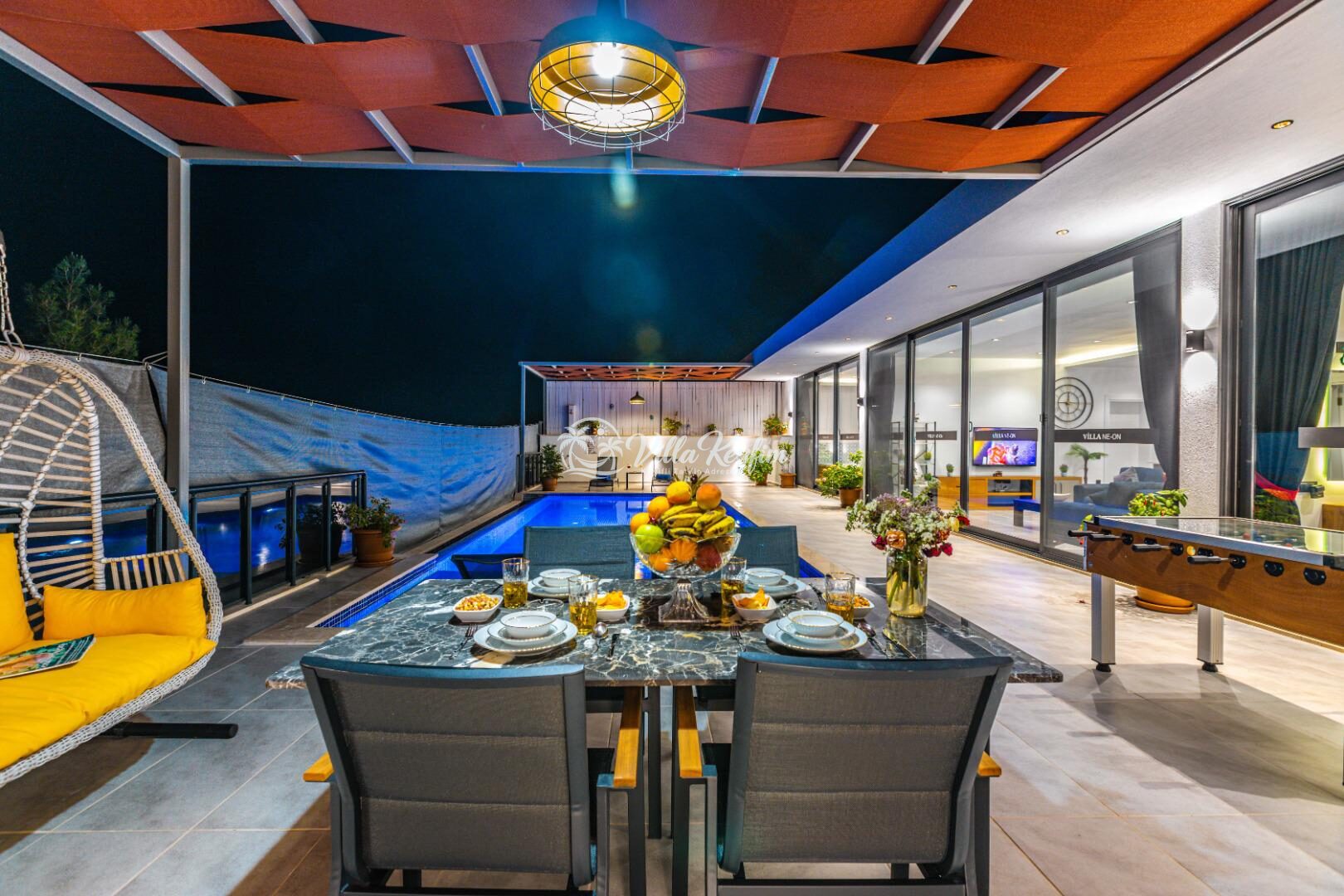 Villa Neon — 6