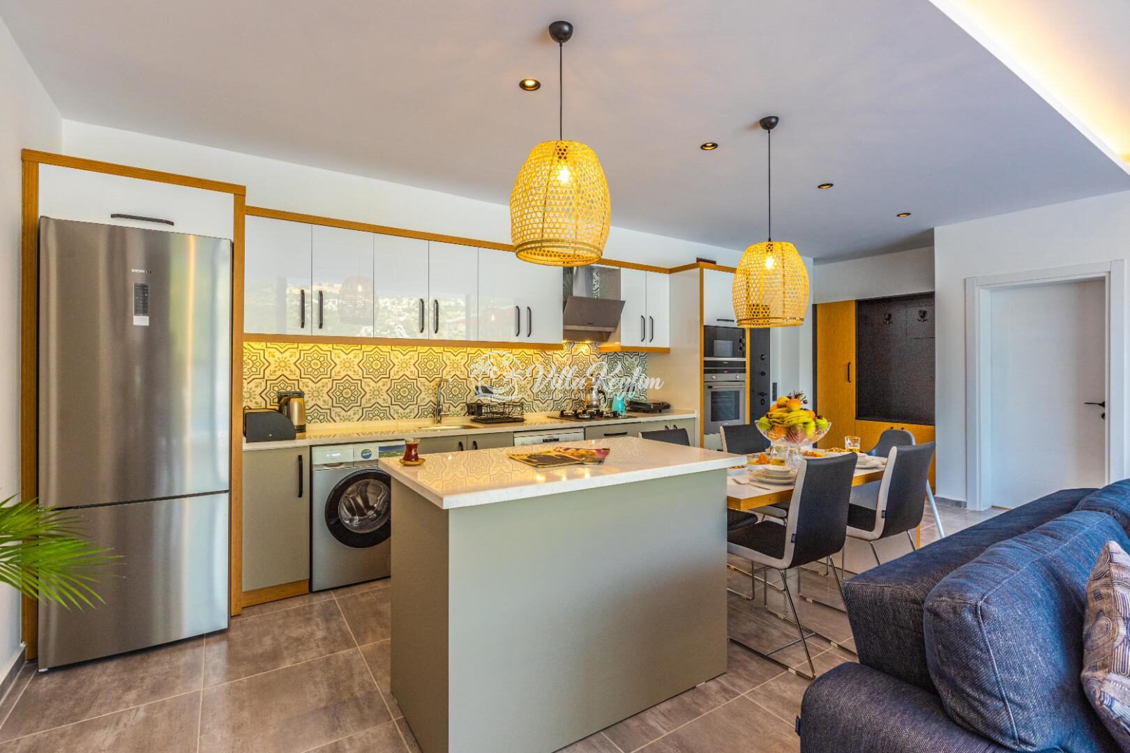 Villa Neon — 29