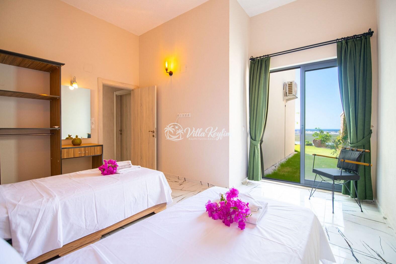Villa Topaz — 34