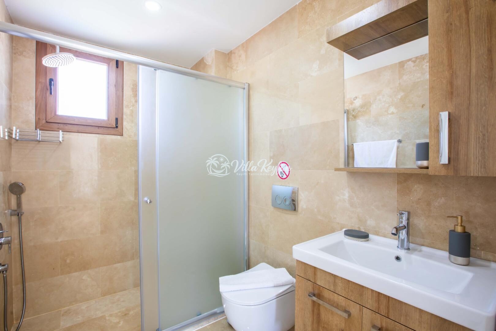 Villa Daphne — 70