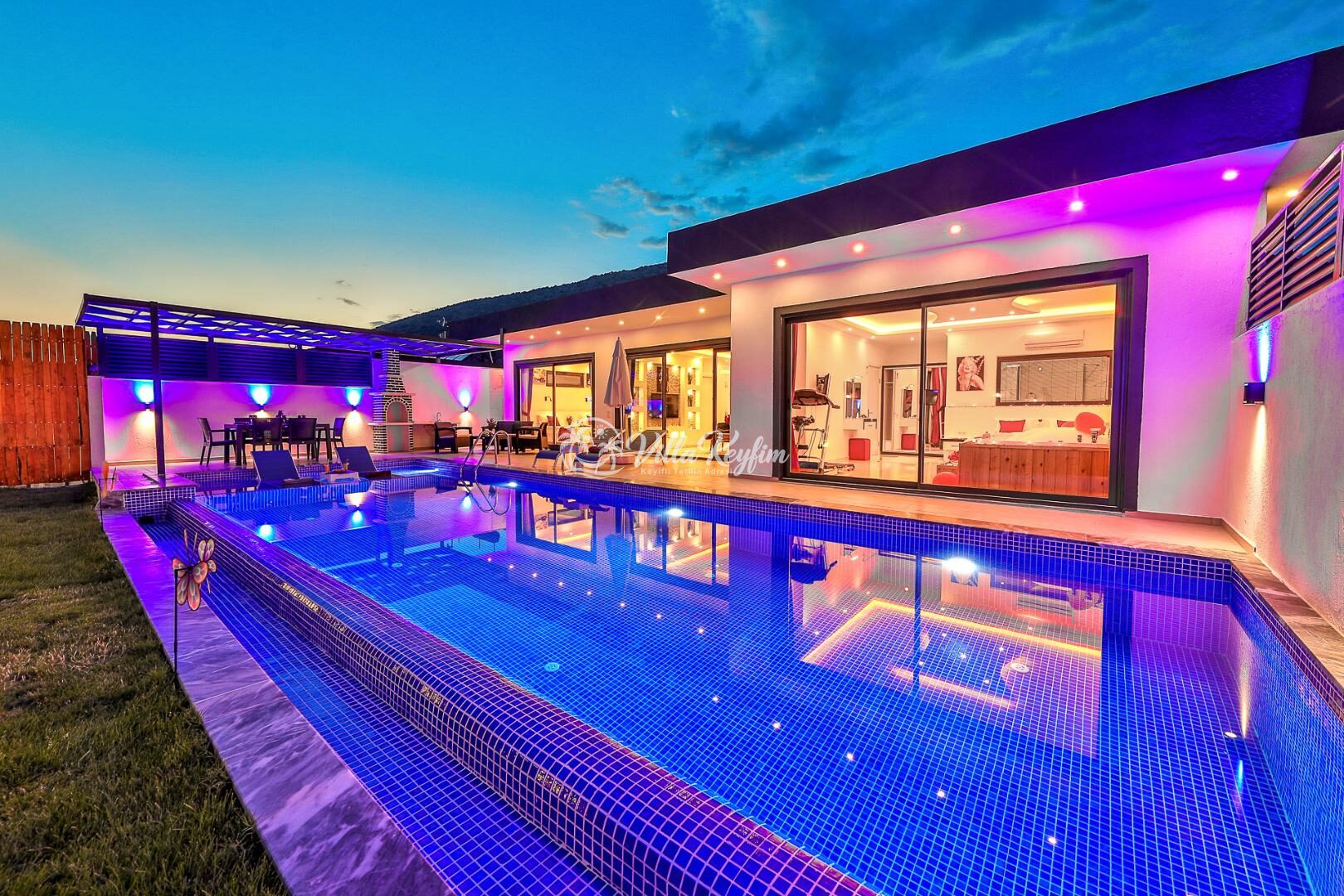 Villa Granada Duo — 1