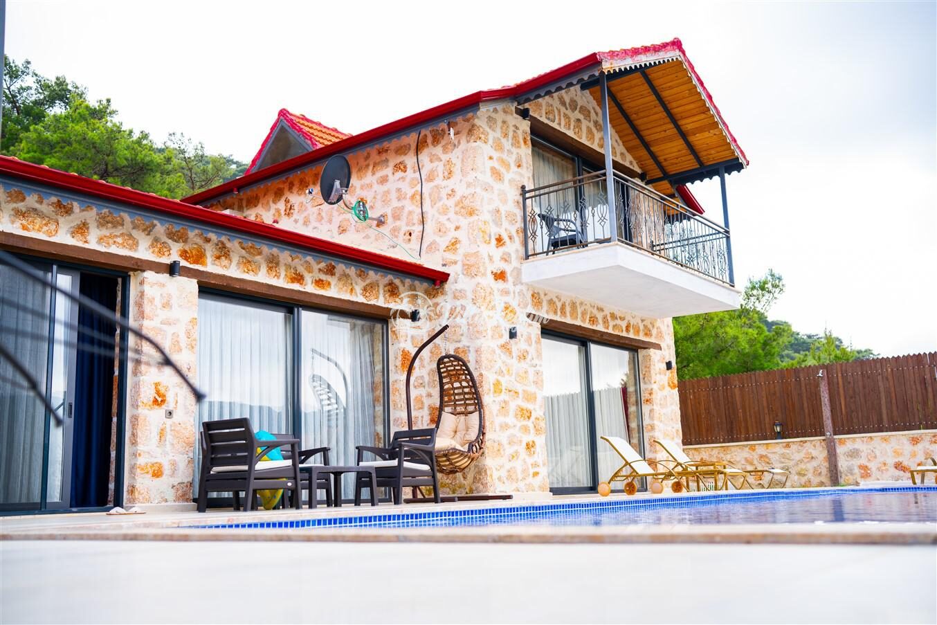 Villa Fiesta — 132
