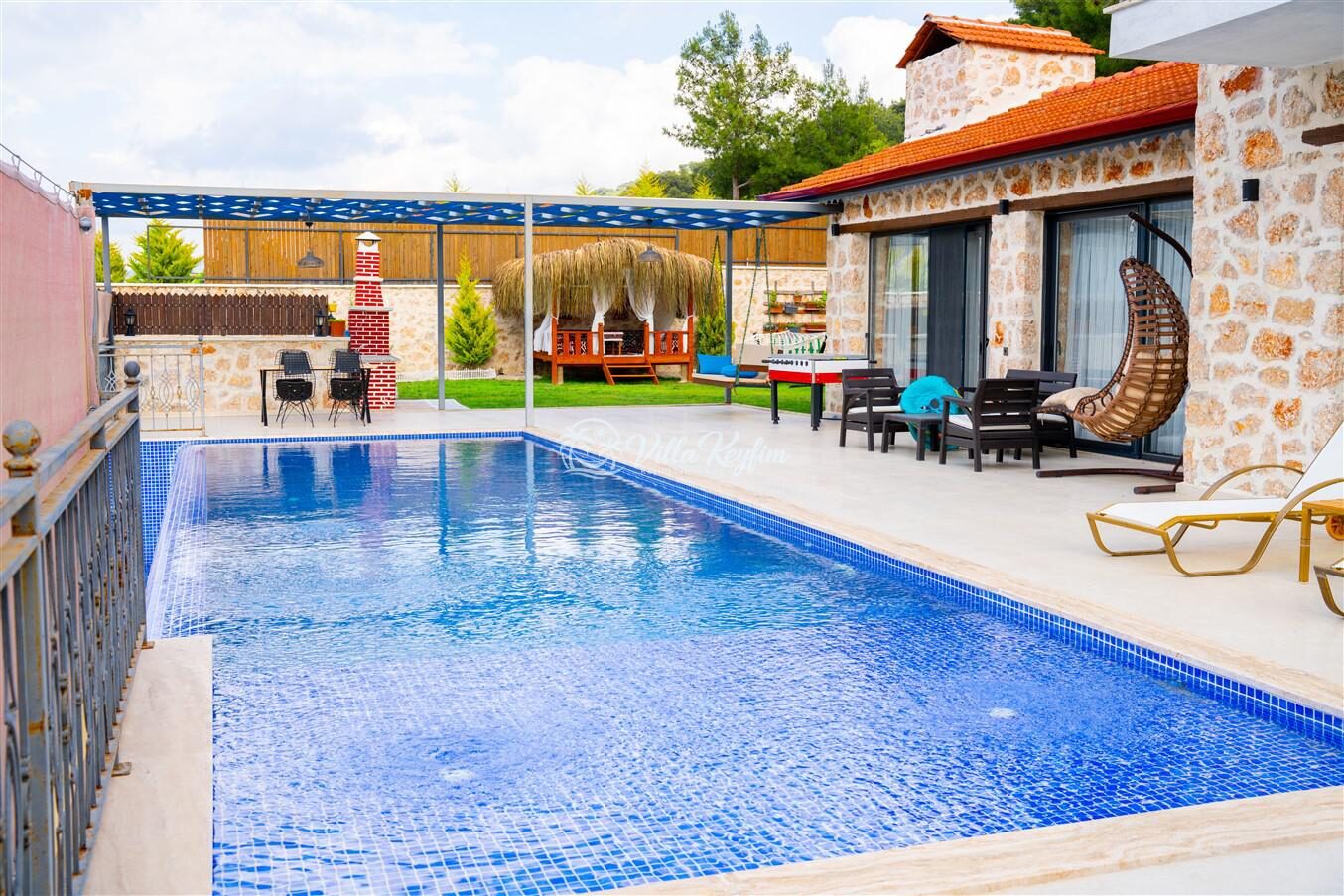Villa Fiesta — 137