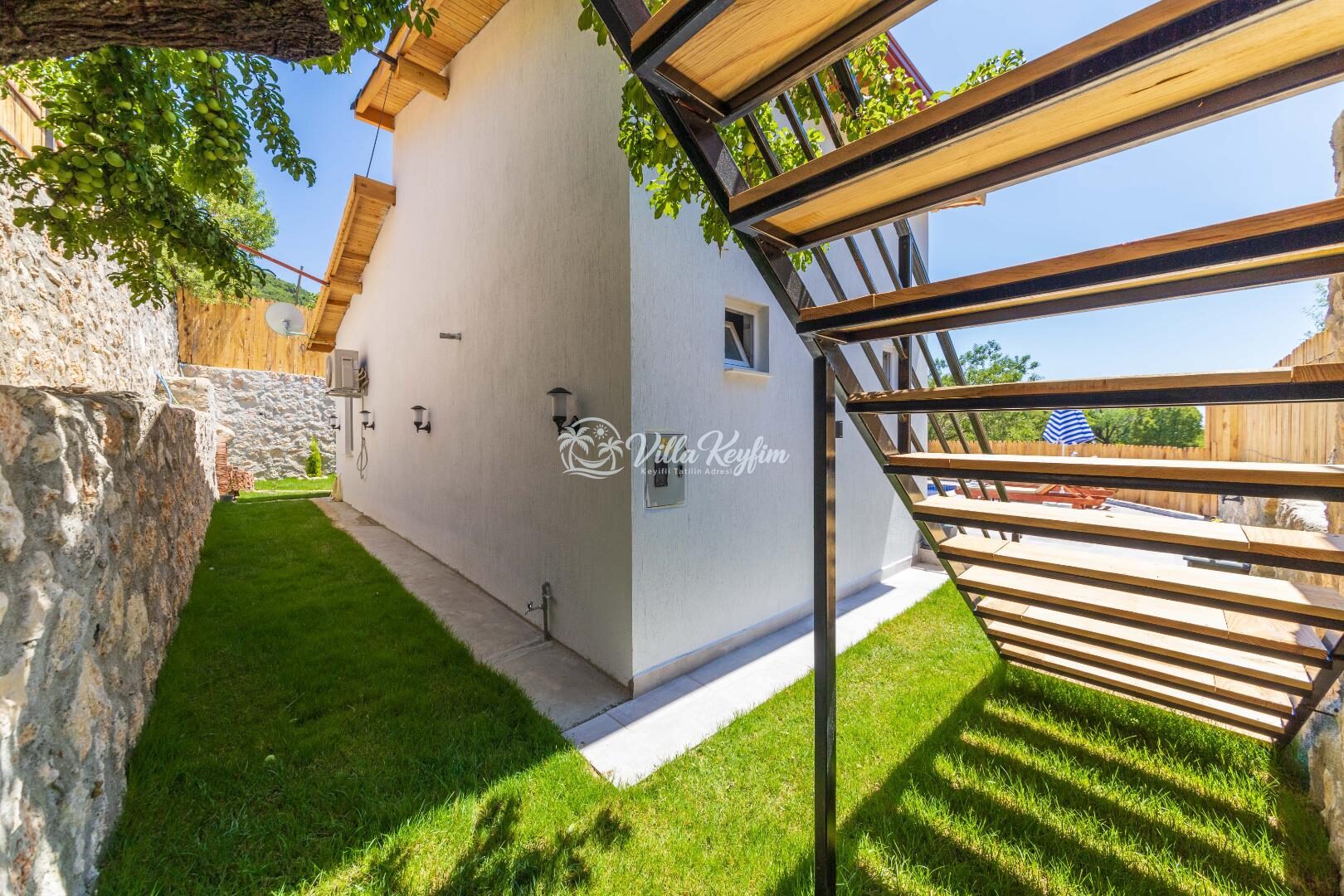 Villa Belis — 3