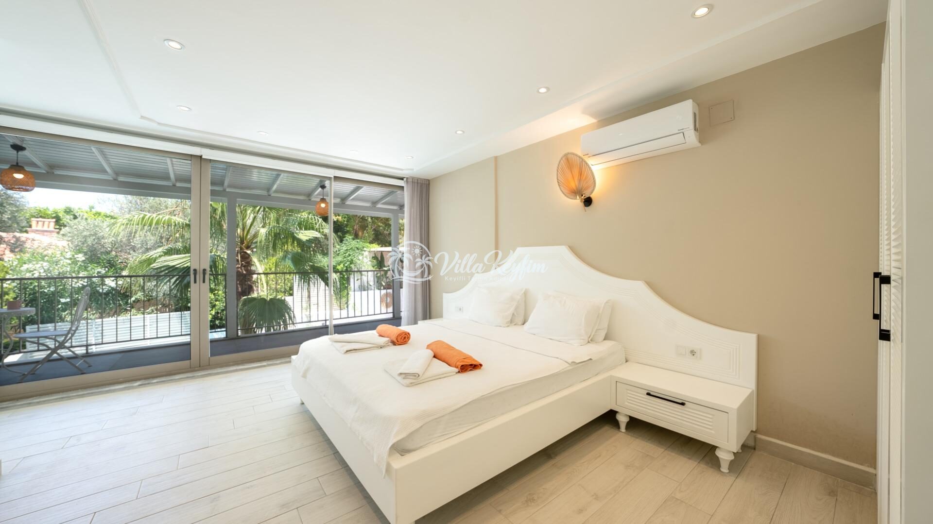Villa Orange — 34