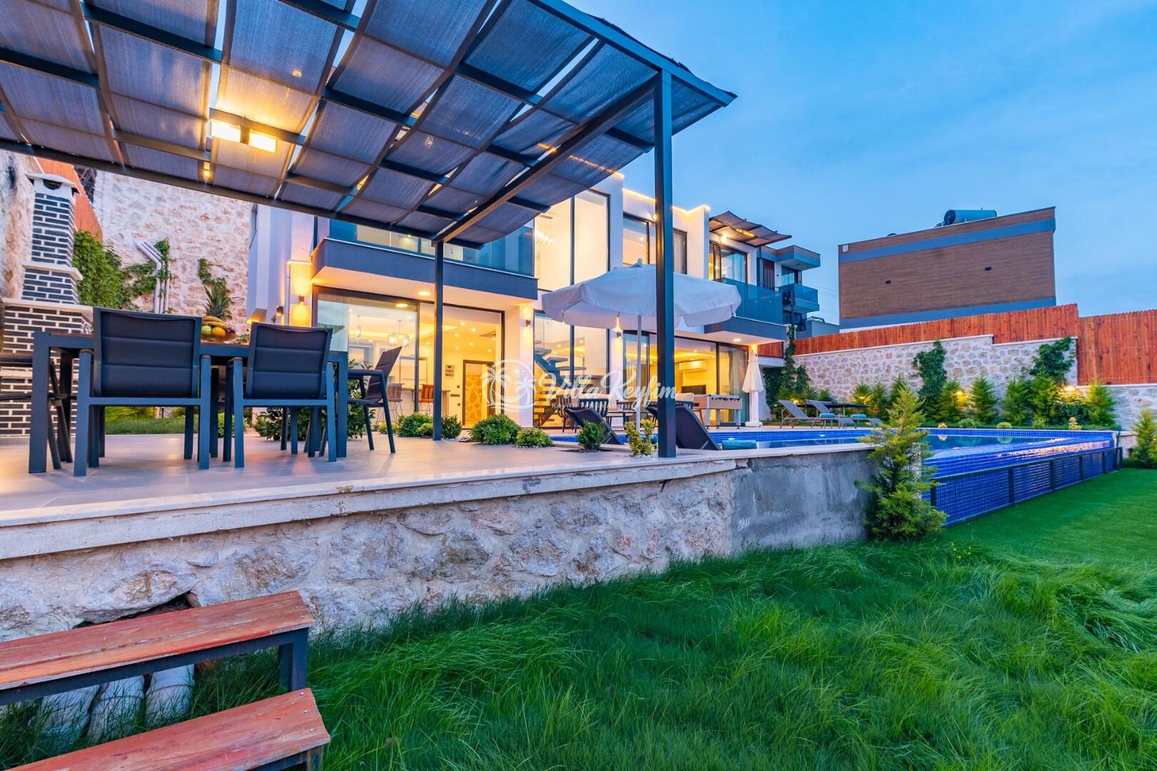 Villa Uçar 2 — 4