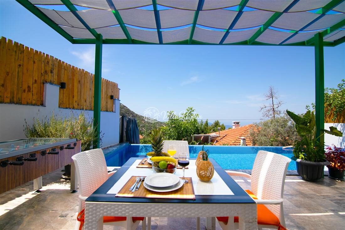Villa Petra — 7
