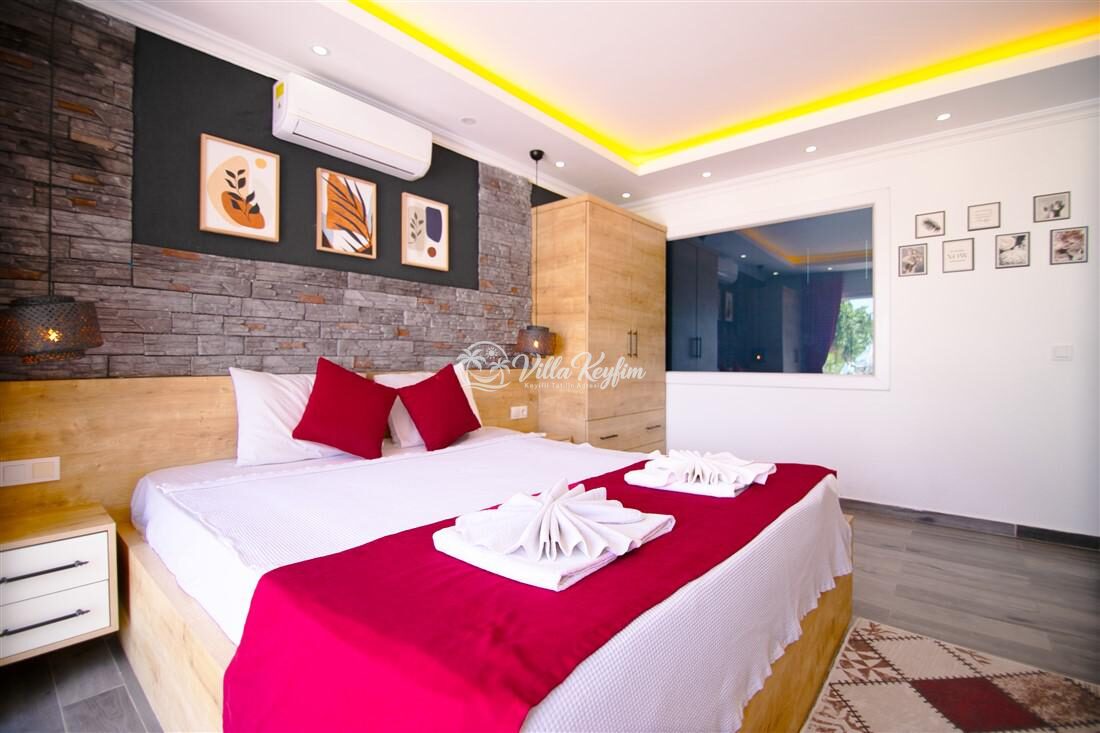 Villa Petra — 37