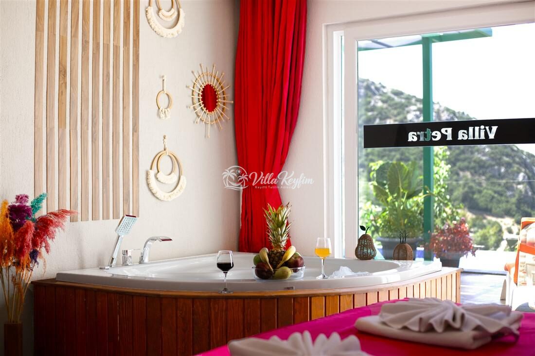 Villa Petra — 41