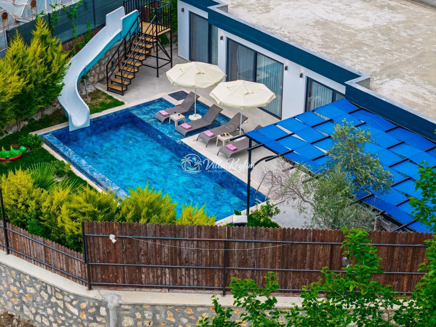 Villa Elena 1 — 46