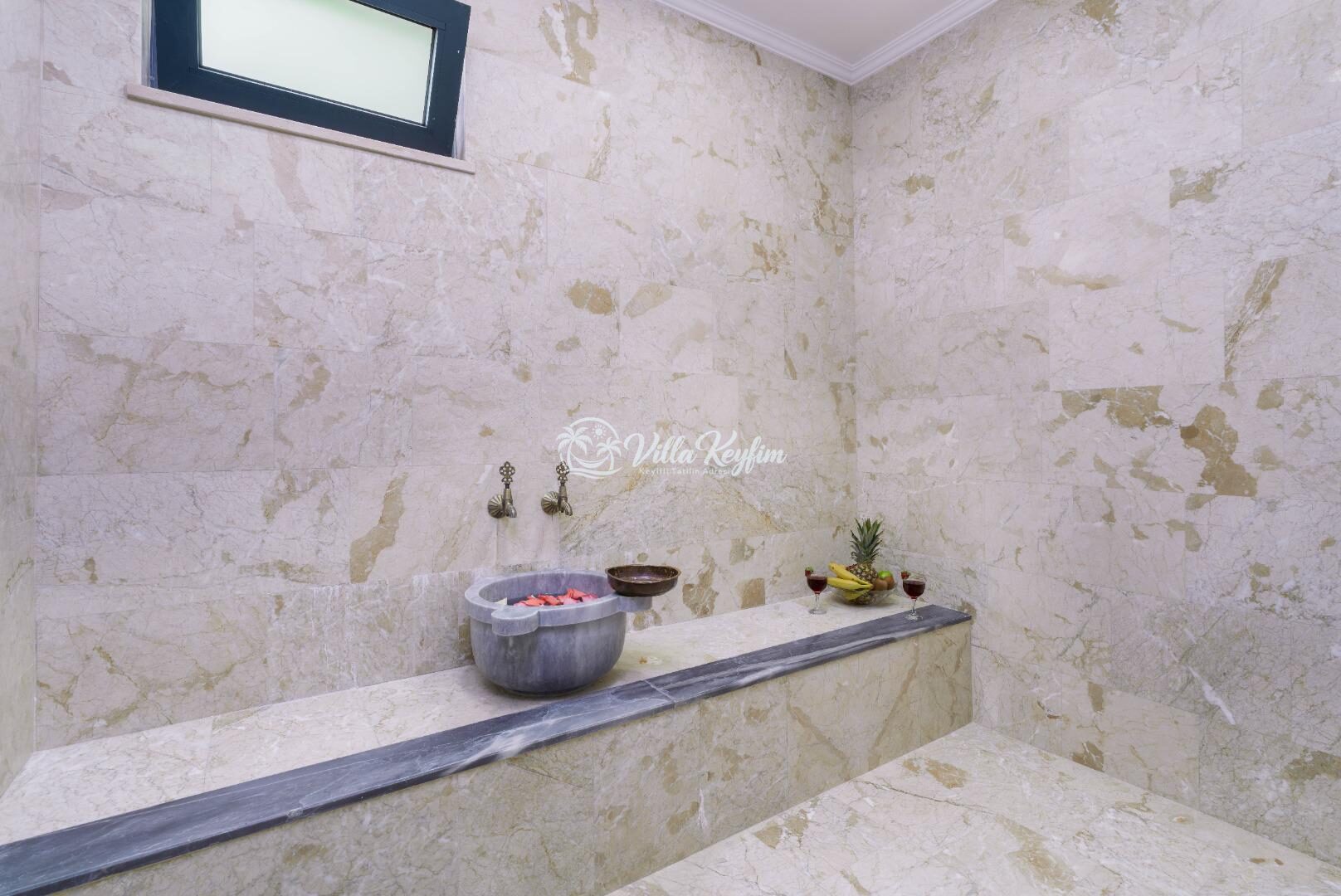 Villa Elena 1 — 67