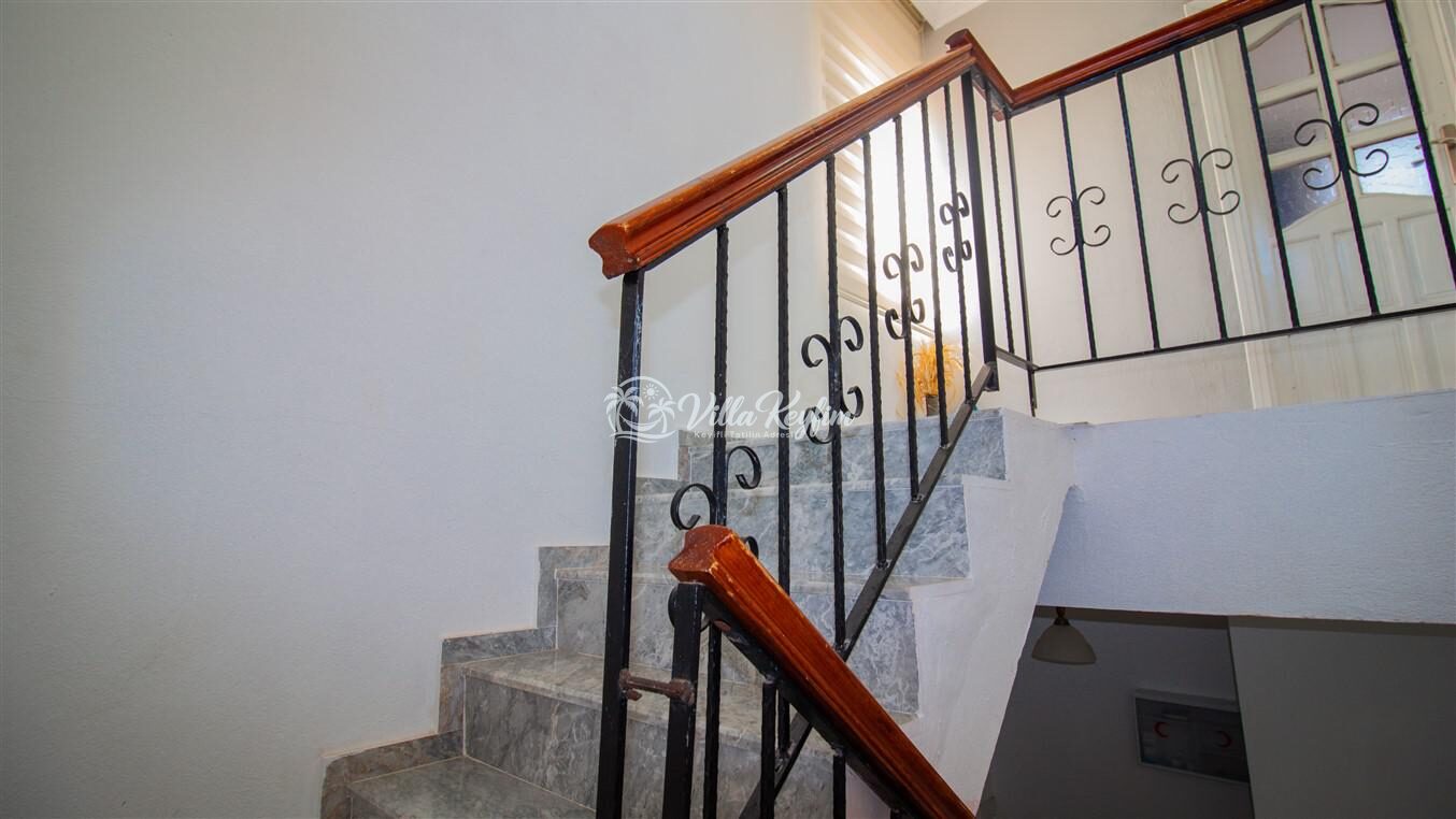 Villa Capital — 69