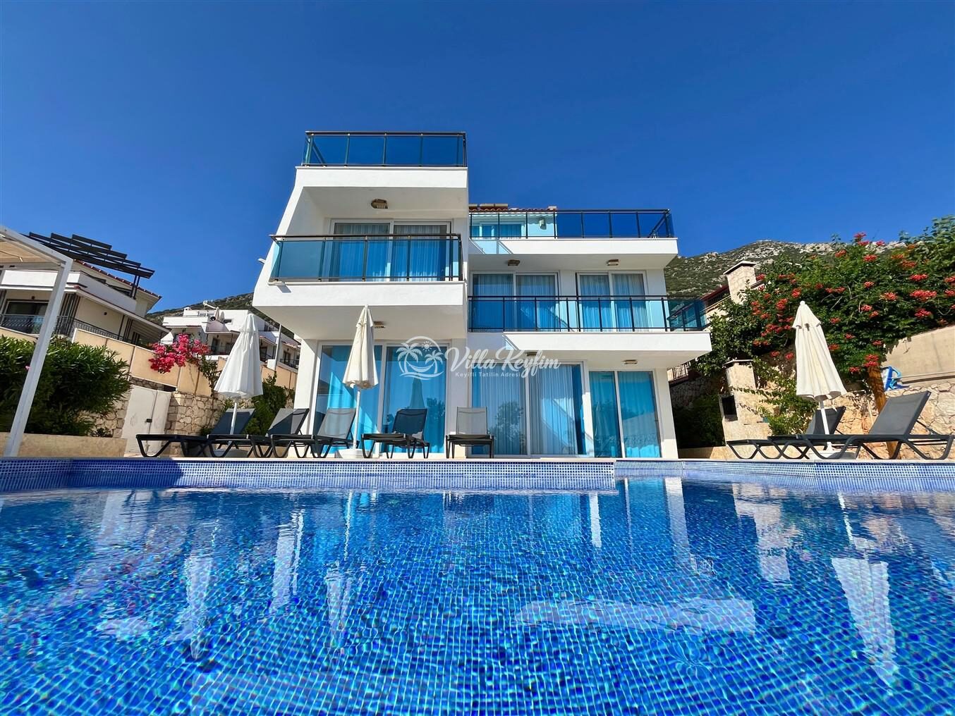 Villa Visos — 2