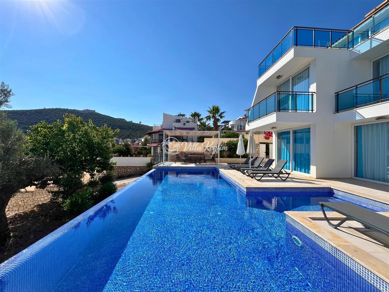 Villa Visos — 4