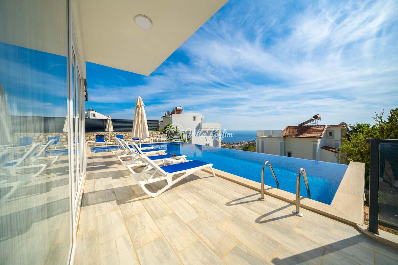Villa Platos — 11