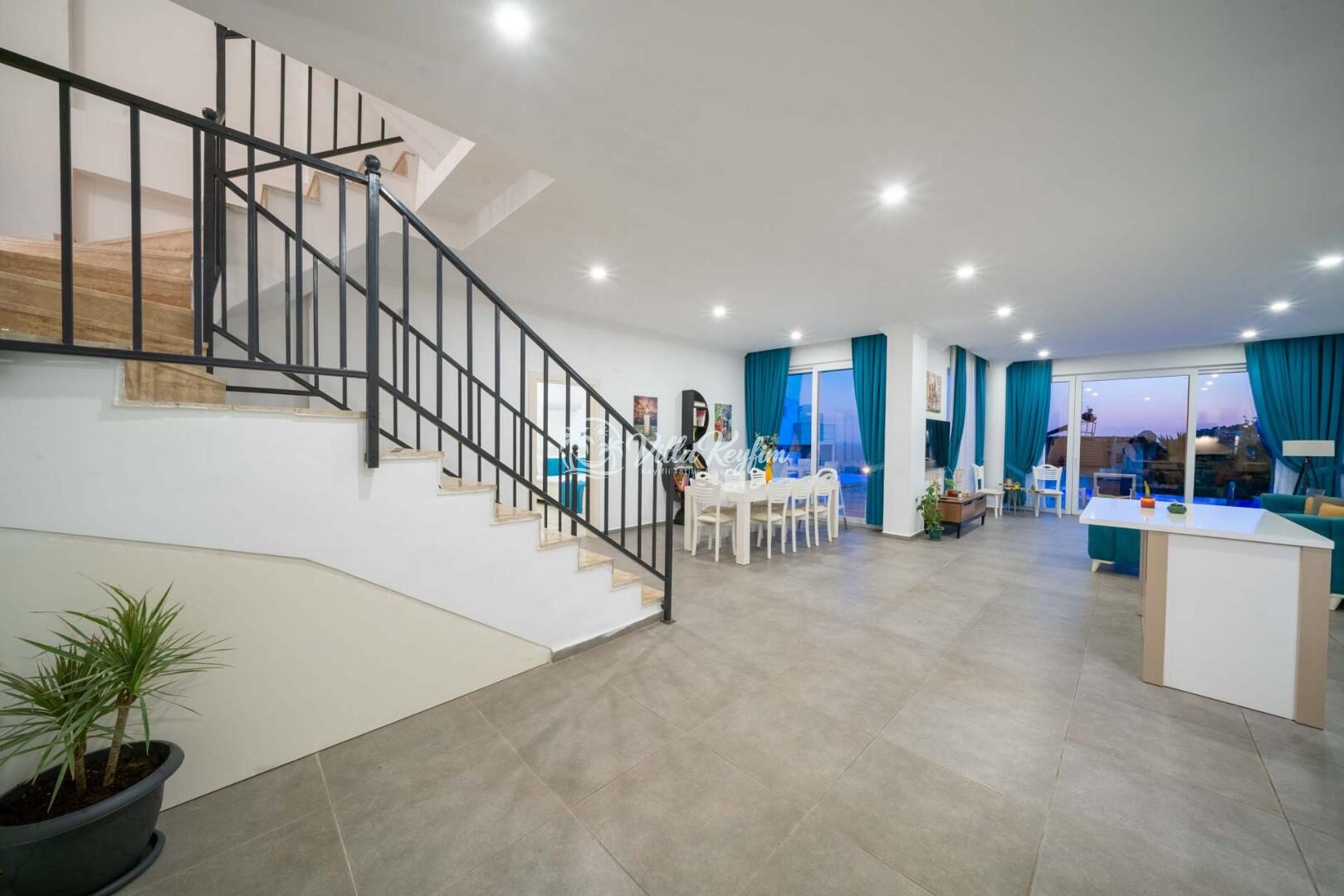 Villa Platos — 50