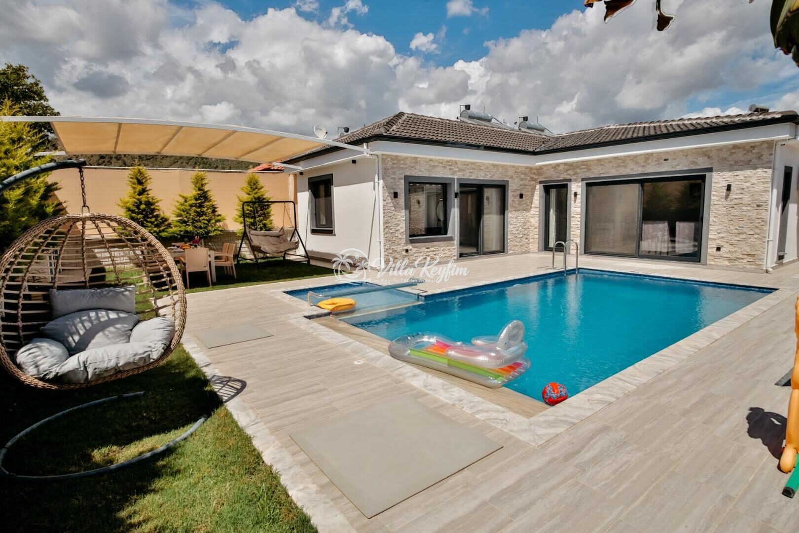 Villa Twin 1 — 1