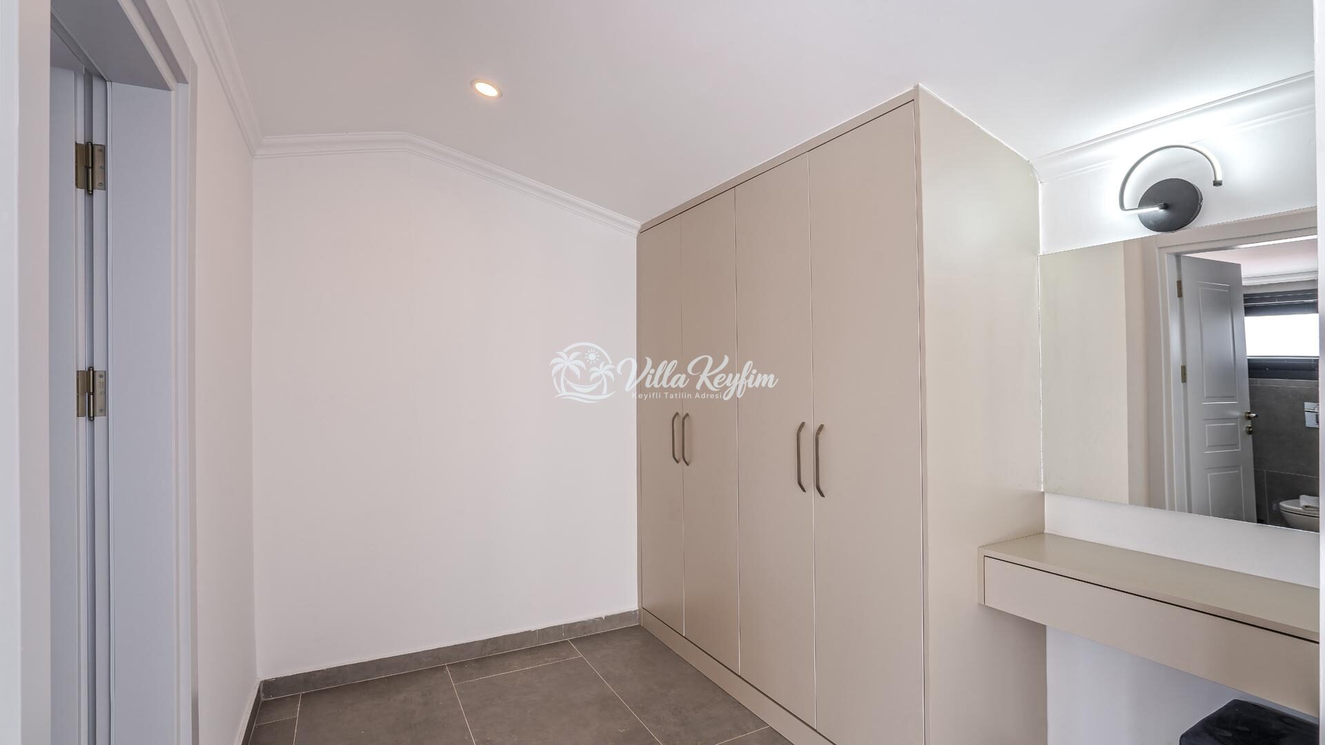 Villa Lion — 109