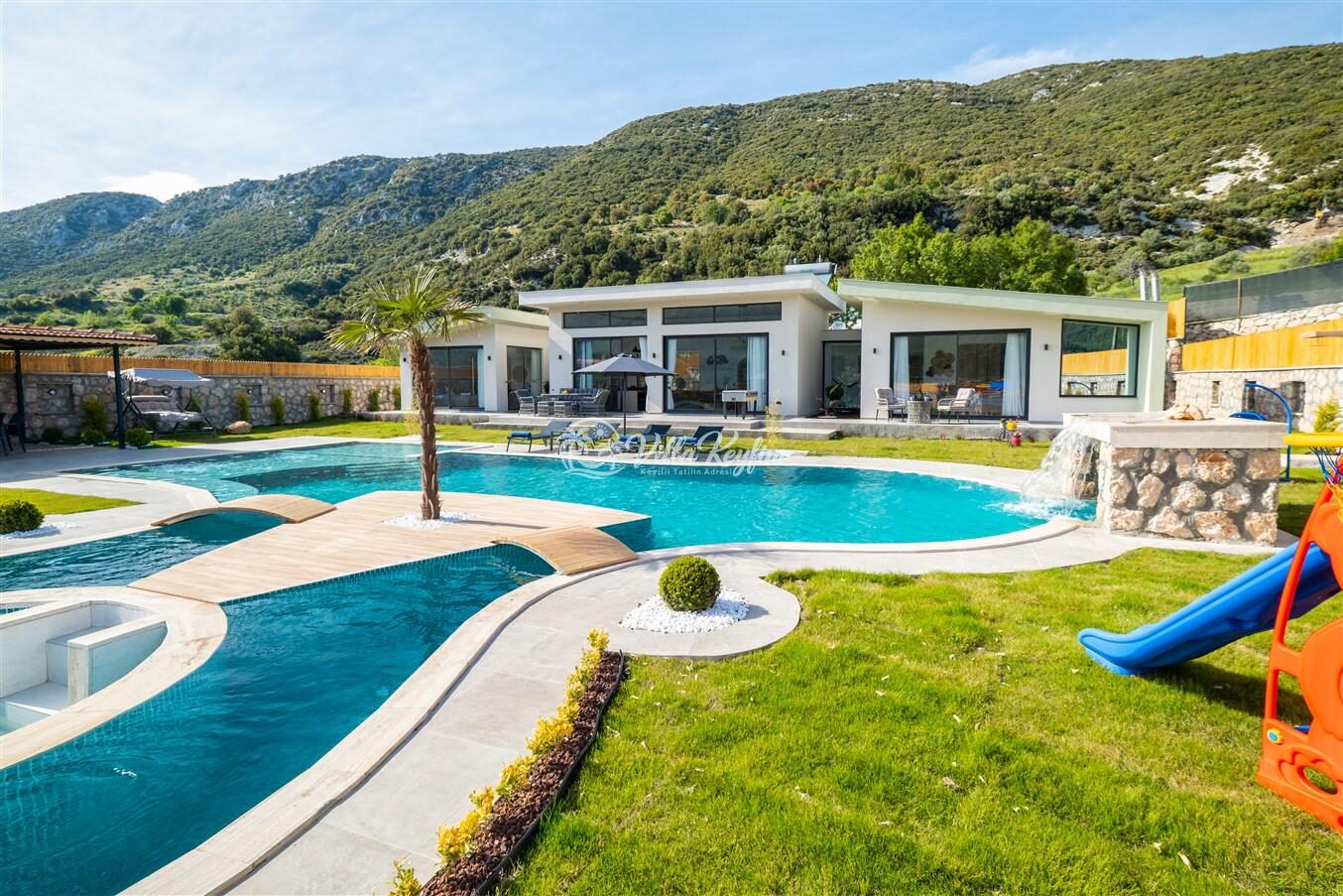Villa Green House — 9