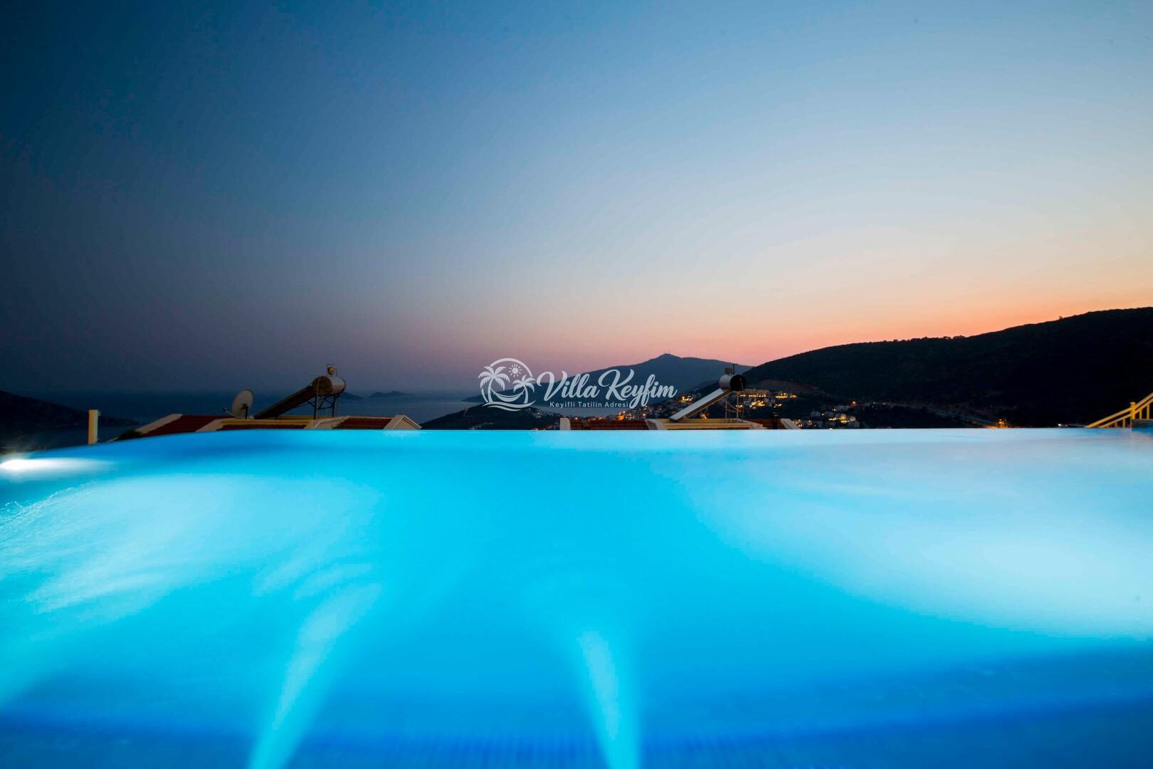 Villa Falcon Lodge — 15