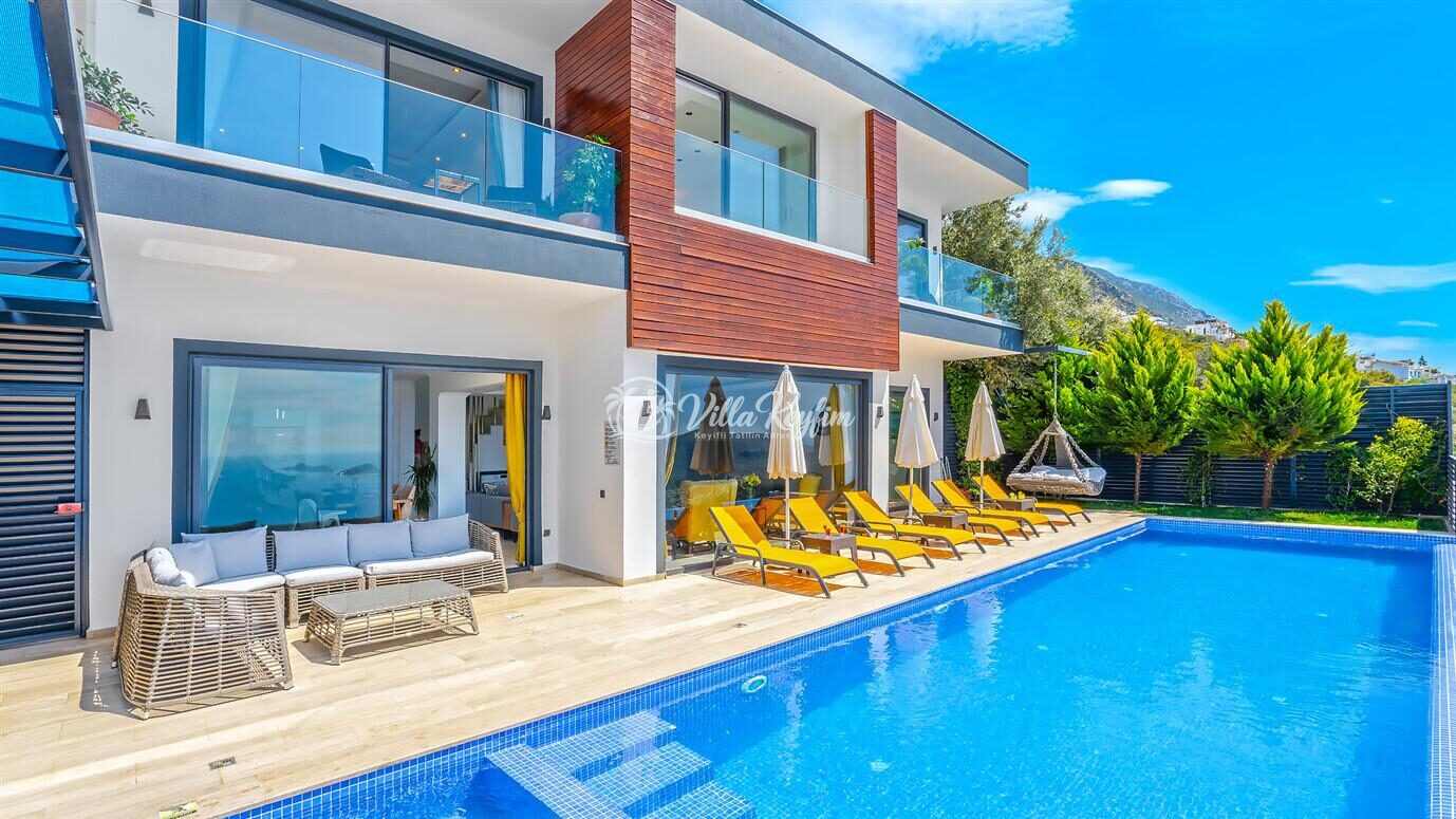 Villa Royal — 7